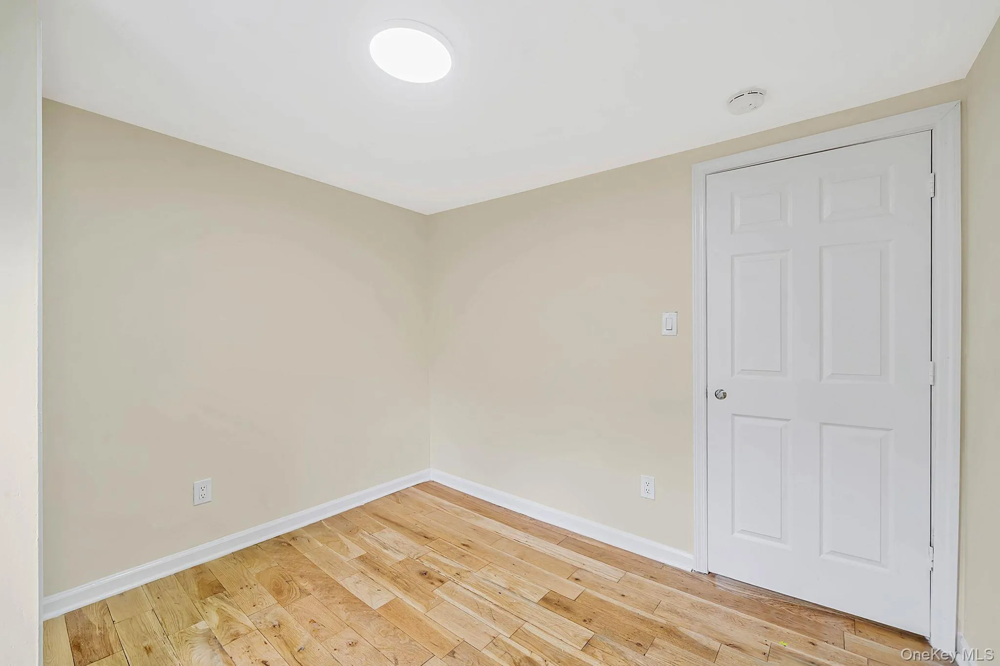 263 Valcour Avenue, Hempstead, NY, 2 Bedrooms Bedrooms, 3 Rooms Rooms,1 BathroomBathrooms,Residential,For Rent,Valcour,0,1033283 263 Valcour Avenue, Hempstead, NY, 2 Bedrooms Bedrooms, 3 Rooms Rooms,1 BathroomBathrooms,Residential,For Rent,Valcour,0,1033283