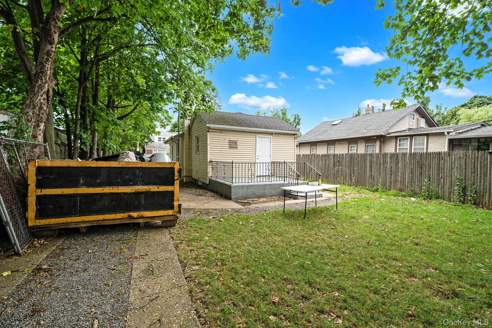 263 Valcour Avenue, Hempstead, NY, 2 Bedrooms Bedrooms, 3 Rooms Rooms,1 BathroomBathrooms,Residential,For Rent,Valcour,0,1033283 263 Valcour Avenue, Hempstead, NY, 2 Bedrooms Bedrooms, 3 Rooms Rooms,1 BathroomBathrooms,Residential,For Rent,Valcour,0,1033283