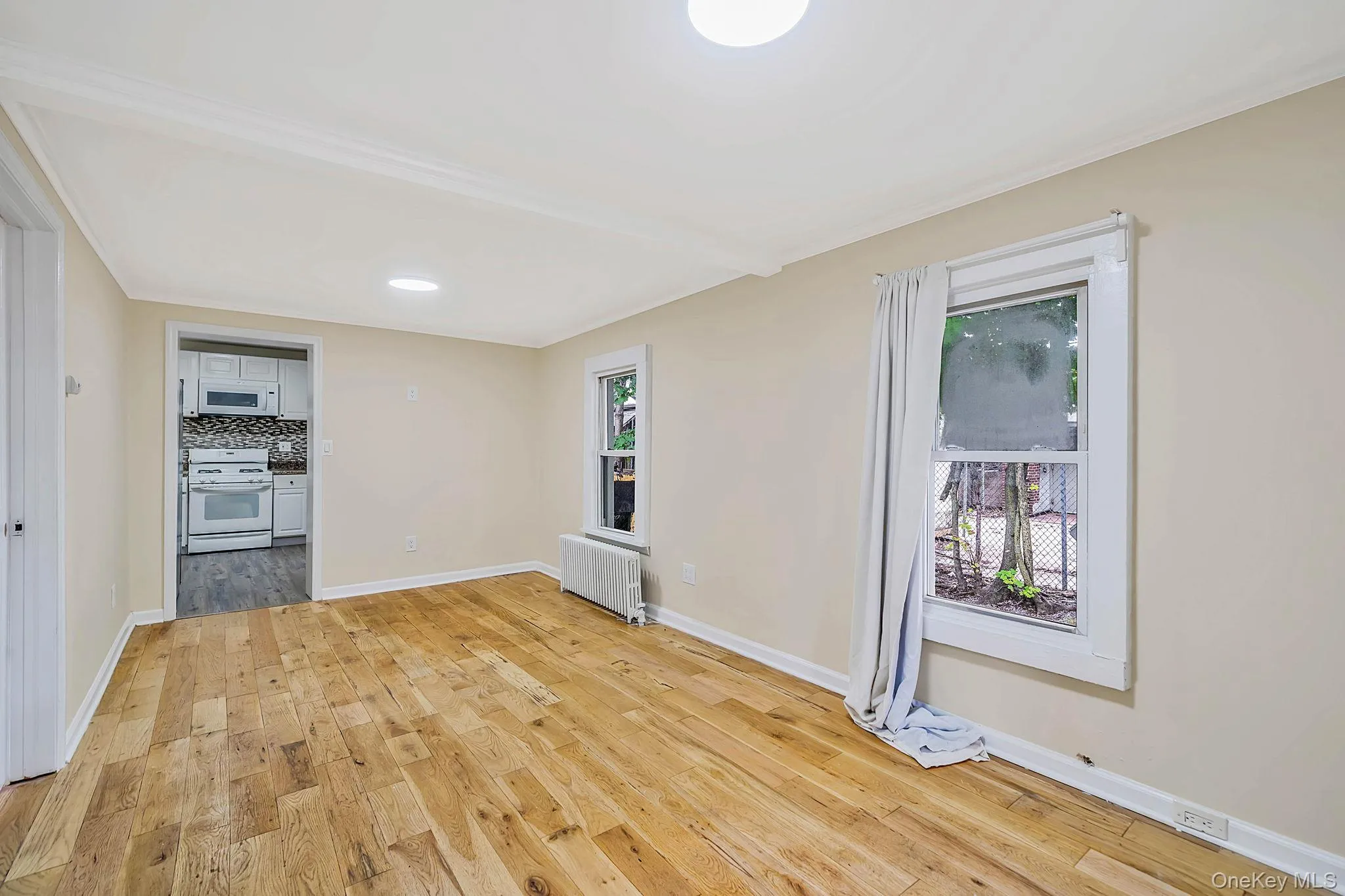 263 Valcour Avenue, Hempstead, NY, 2 Bedrooms Bedrooms, 3 Rooms Rooms,1 BathroomBathrooms,Residential,For Rent,Valcour,0,1033283 263 Valcour Avenue, Hempstead, NY, 2 Bedrooms Bedrooms, 3 Rooms Rooms,1 BathroomBathrooms,Residential,For Rent,Valcour,0,1033283