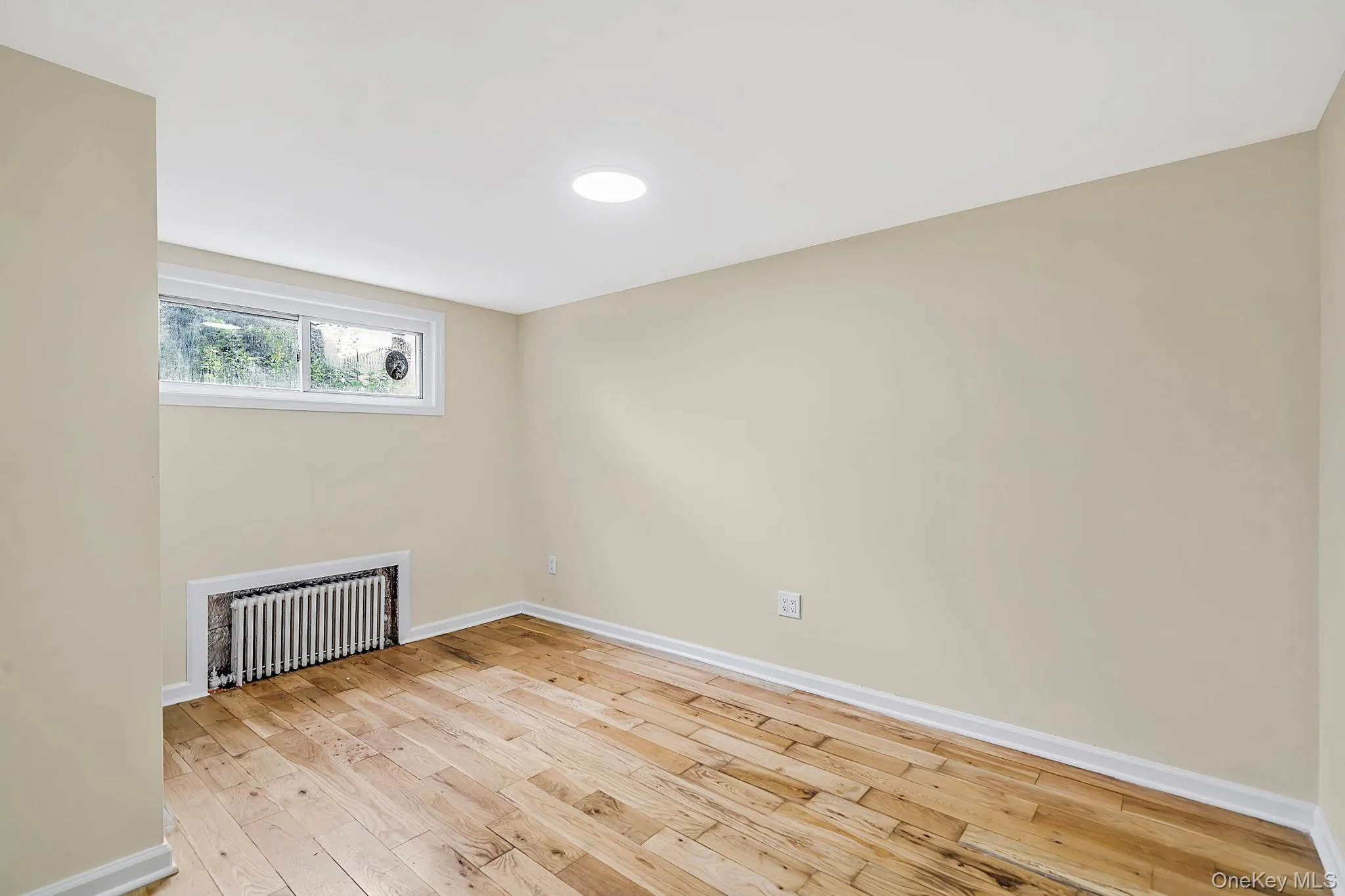 263 Valcour Avenue, Hempstead, NY, 2 Bedrooms Bedrooms, 3 Rooms Rooms,1 BathroomBathrooms,Residential,For Rent,Valcour,0,1033283 263 Valcour Avenue, Hempstead, NY, 2 Bedrooms Bedrooms, 3 Rooms Rooms,1 BathroomBathrooms,Residential,For Rent,Valcour,0,1033283