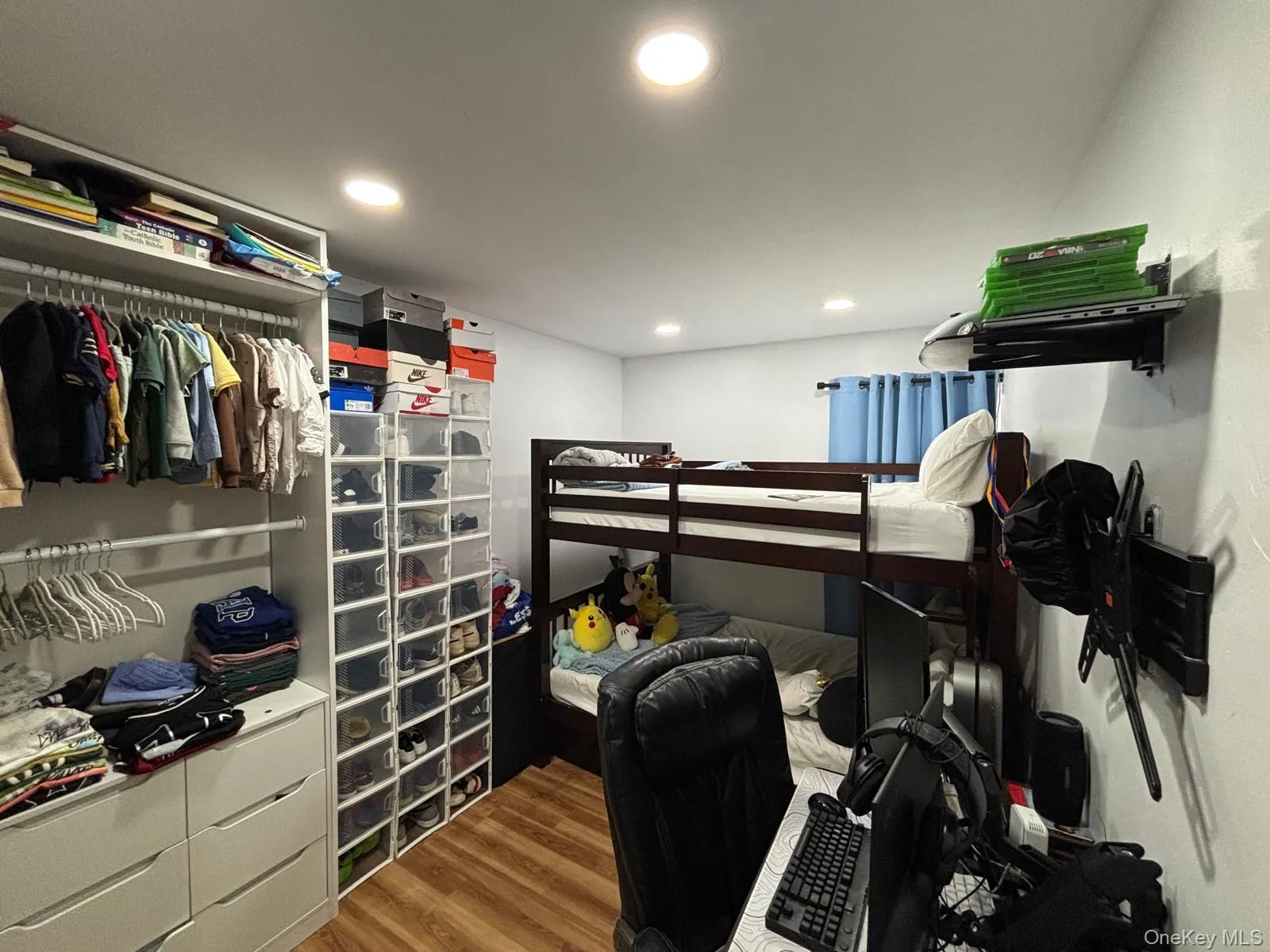 93 Peters Avenue, Hempstead, NY, 5 Bedrooms Bedrooms, 8 Rooms Rooms,3 BathroomsBathrooms,Residential,For Rent,Peters,0,1033284 93 Peters Avenue, Hempstead, NY, 5 Bedrooms Bedrooms, 8 Rooms Rooms,3 BathroomsBathrooms,Residential,For Rent,Peters,0,1033284