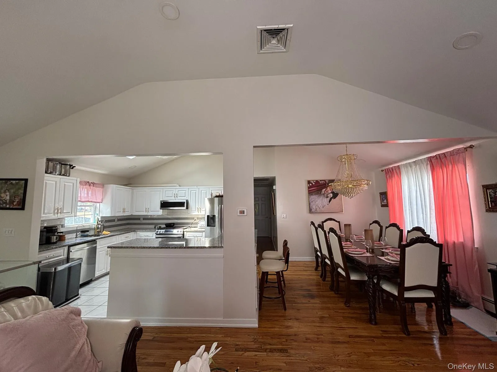 93 Peters Avenue, Hempstead, NY, 5 Bedrooms Bedrooms, 8 Rooms Rooms,3 BathroomsBathrooms,Residential,For Rent,Peters,0,1033284 93 Peters Avenue, Hempstead, NY, 5 Bedrooms Bedrooms, 8 Rooms Rooms,3 BathroomsBathrooms,Residential,For Rent,Peters,0,1033284