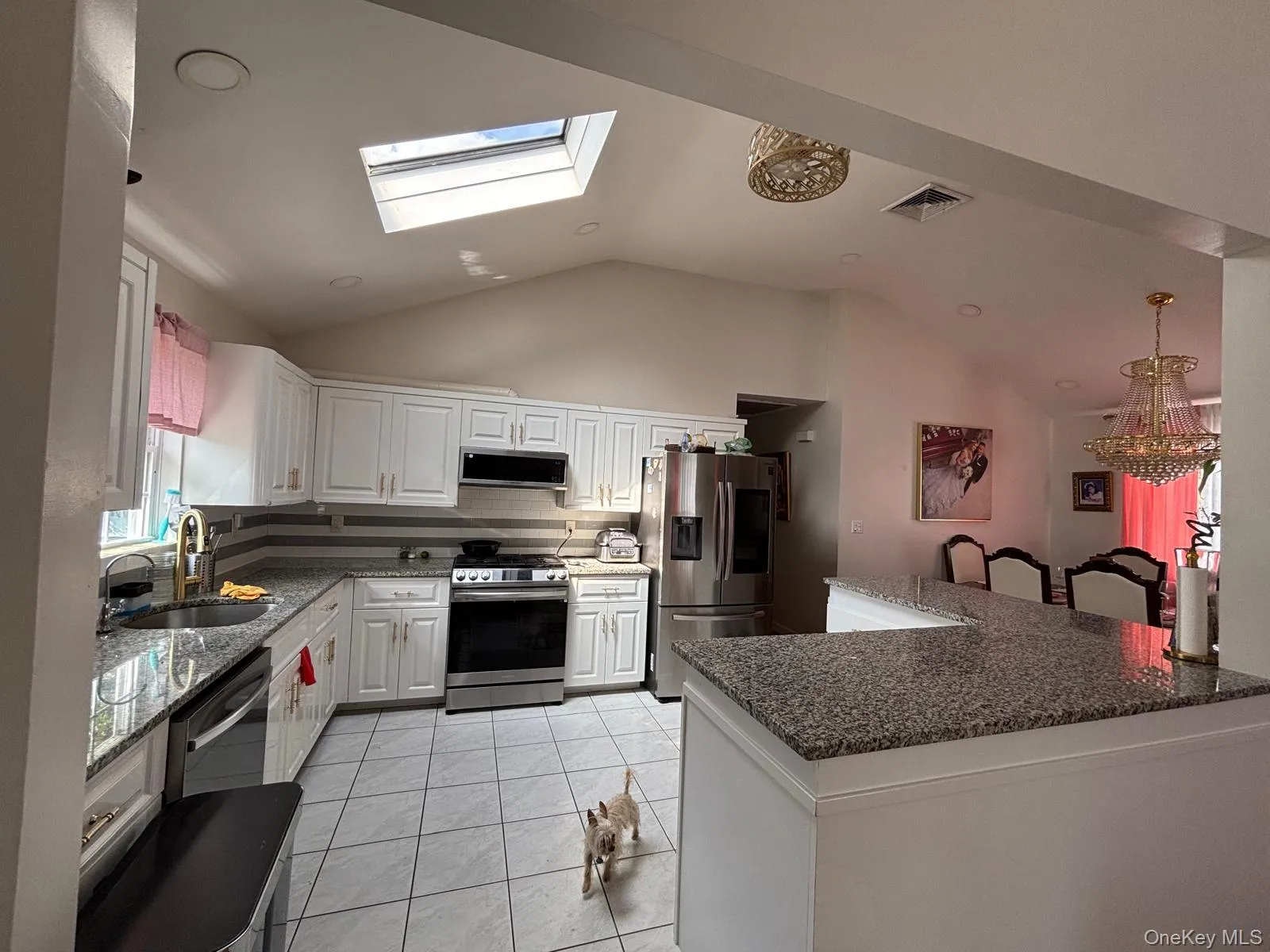93 Peters Avenue, Hempstead, NY, 5 Bedrooms Bedrooms, 8 Rooms Rooms,3 BathroomsBathrooms,Residential,For Rent,Peters,0,1033284 93 Peters Avenue, Hempstead, NY, 5 Bedrooms Bedrooms, 8 Rooms Rooms,3 BathroomsBathrooms,Residential,For Rent,Peters,0,1033284