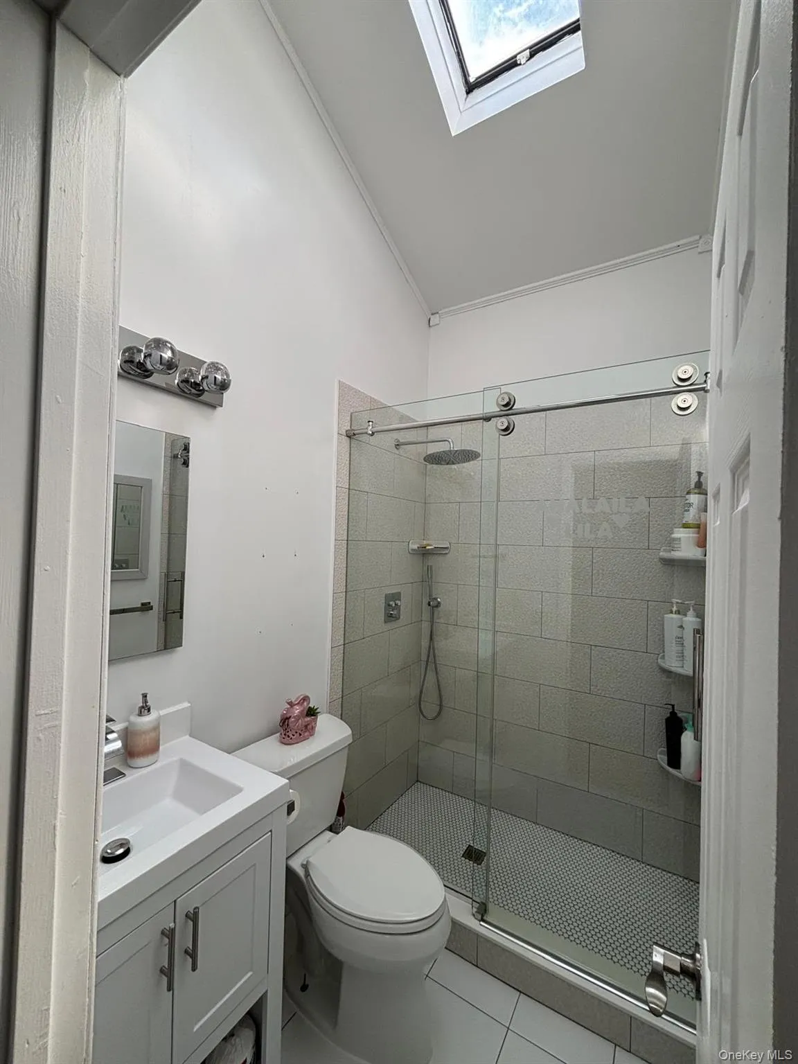 93 Peters Avenue, Hempstead, NY, 5 Bedrooms Bedrooms, 8 Rooms Rooms,3 BathroomsBathrooms,Residential,For Rent,Peters,0,1033284 93 Peters Avenue, Hempstead, NY, 5 Bedrooms Bedrooms, 8 Rooms Rooms,3 BathroomsBathrooms,Residential,For Rent,Peters,0,1033284