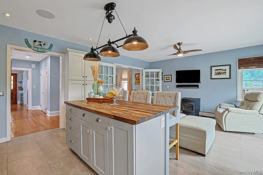 21 Anderson Avenue, Mount Pleasant, NY, 4 Bedrooms Bedrooms, 9 Rooms Rooms,2 BathroomsBathrooms,Residential Lease,For Rent,Anderson,0,1033287 21 Anderson Avenue, Mount Pleasant, NY, 4 Bedrooms Bedrooms, 9 Rooms Rooms,2 BathroomsBathrooms,Residential Lease,For Rent,Anderson,0,1033287