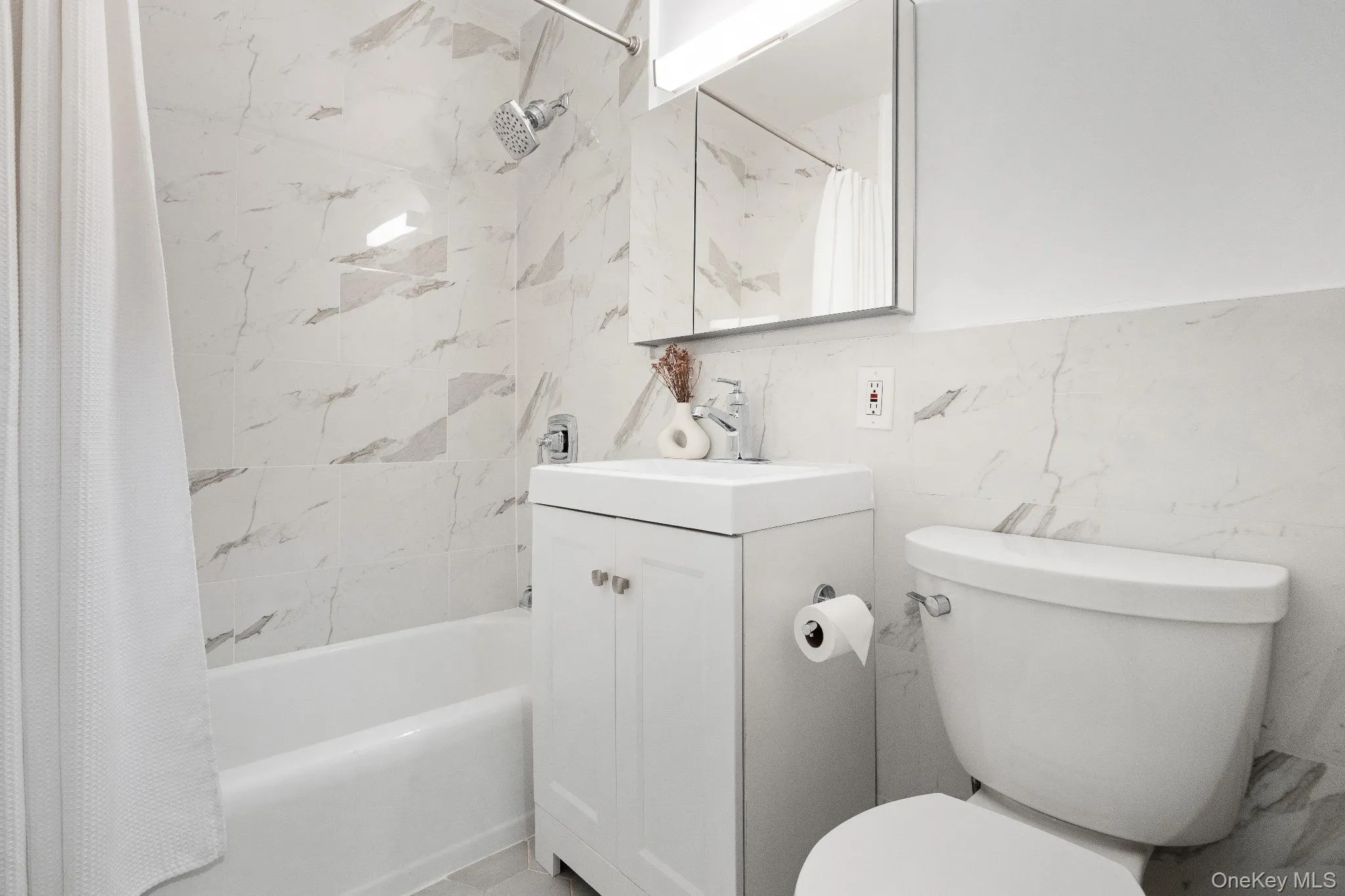 5900 Arlington Avenue, New York, NY, 2 Rooms Rooms,1 BathroomBathrooms,Residential,For Rent,Arlington,0,1033300 5900 Arlington Avenue, New York, NY, 2 Rooms Rooms,1 BathroomBathrooms,Residential,For Rent,Arlington,0,1033300