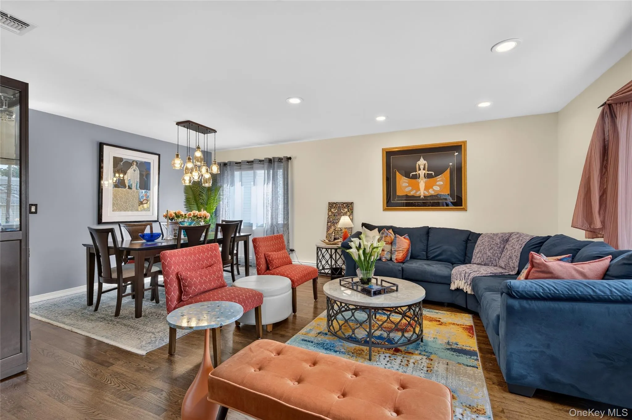 15 1st Avenue, Oyster Bay, NY, 4 Bedrooms Bedrooms, 9 Rooms Rooms,2 BathroomsBathrooms,Residential,For Rent,1st,0,1033307 15 1st Avenue, Oyster Bay, NY, 4 Bedrooms Bedrooms, 9 Rooms Rooms,2 BathroomsBathrooms,Residential,For Rent,1st,0,1033307