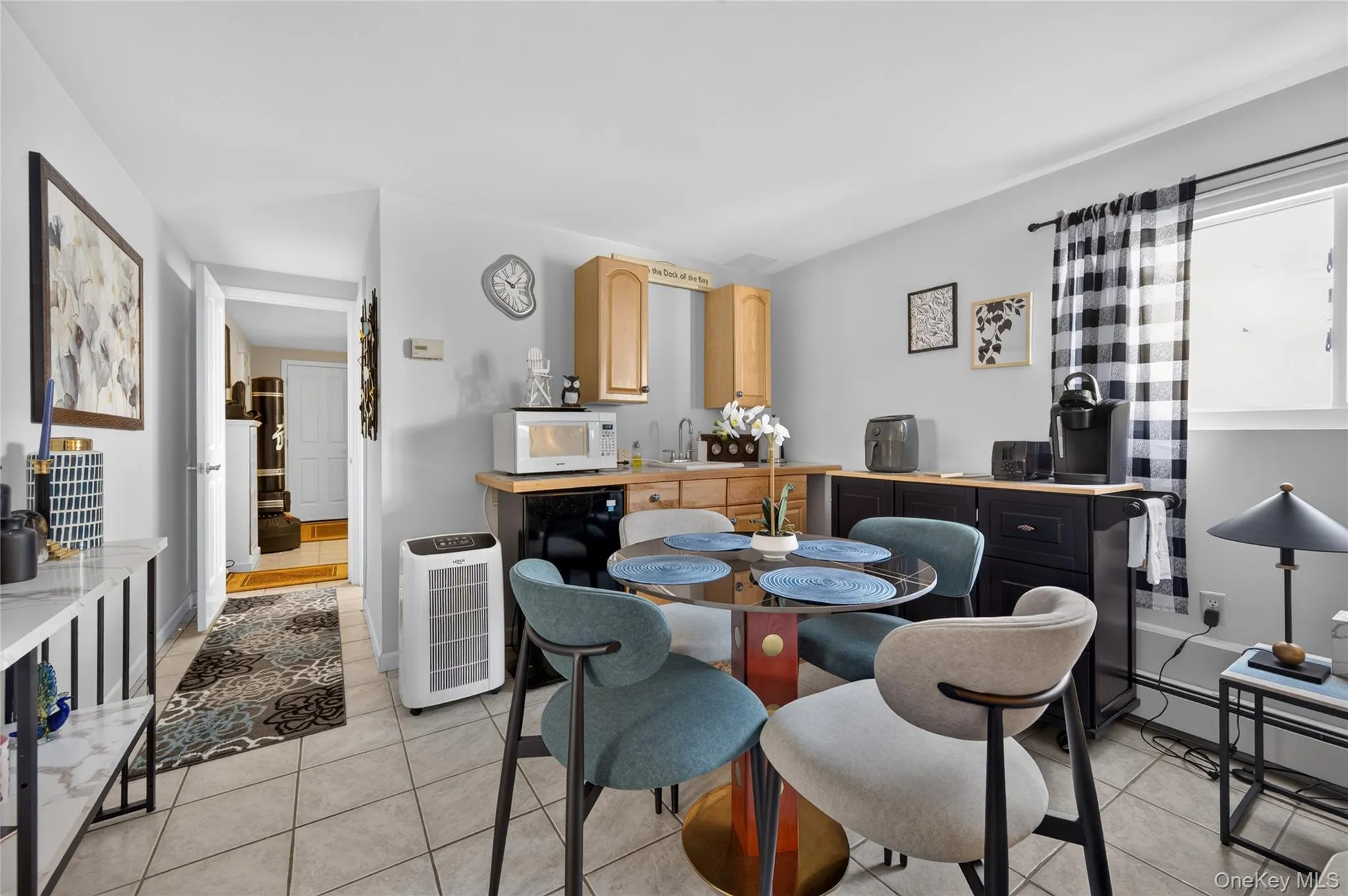 15 1st Avenue, Oyster Bay, NY, 4 Bedrooms Bedrooms, 9 Rooms Rooms,2 BathroomsBathrooms,Residential,For Rent,1st,0,1033307 15 1st Avenue, Oyster Bay, NY, 4 Bedrooms Bedrooms, 9 Rooms Rooms,2 BathroomsBathrooms,Residential,For Rent,1st,0,1033307