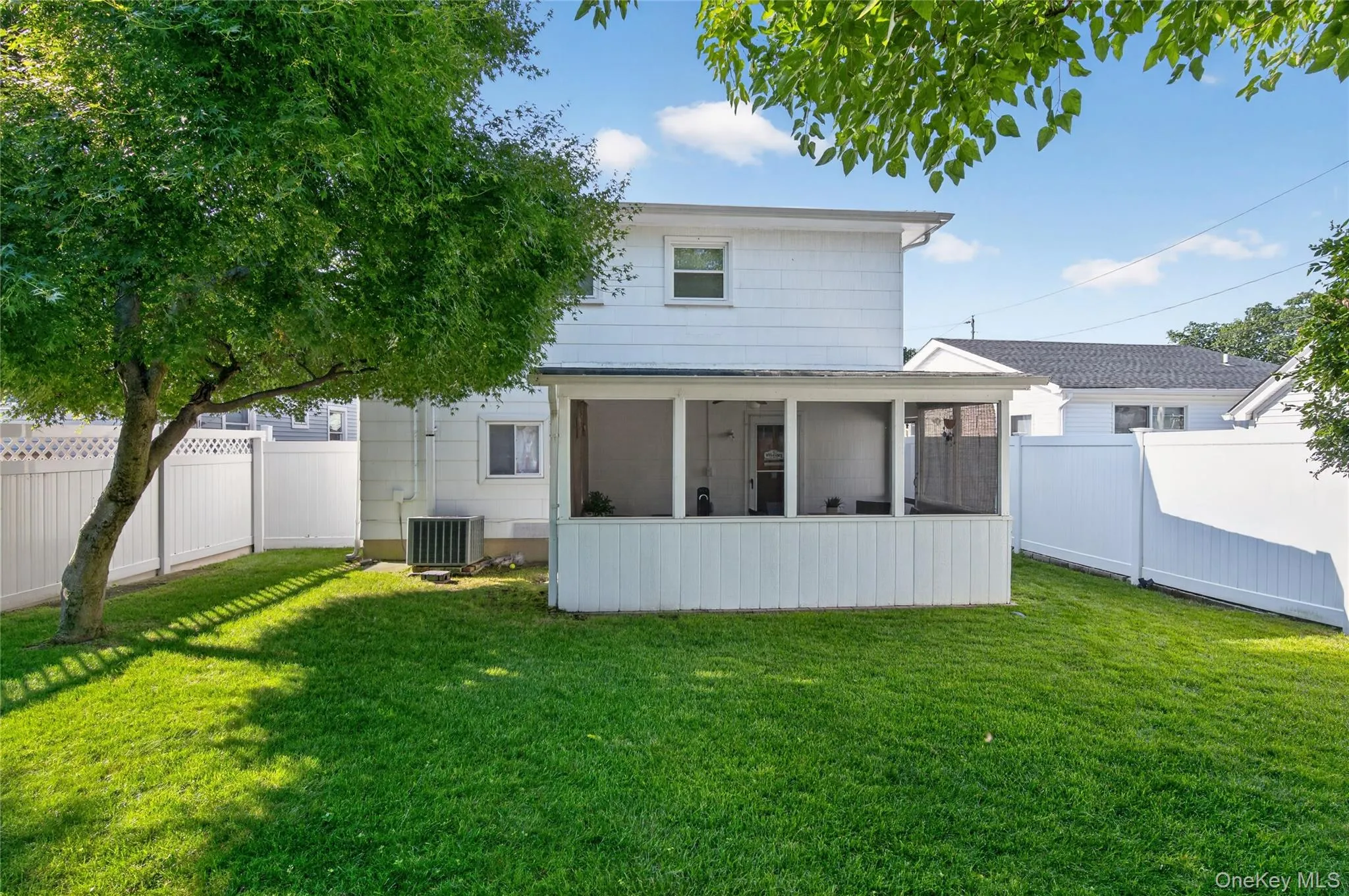 15 1st Avenue, Oyster Bay, NY, 4 Bedrooms Bedrooms, 9 Rooms Rooms,2 BathroomsBathrooms,Residential,For Rent,1st,0,1033307 15 1st Avenue, Oyster Bay, NY, 4 Bedrooms Bedrooms, 9 Rooms Rooms,2 BathroomsBathrooms,Residential,For Rent,1st,0,1033307