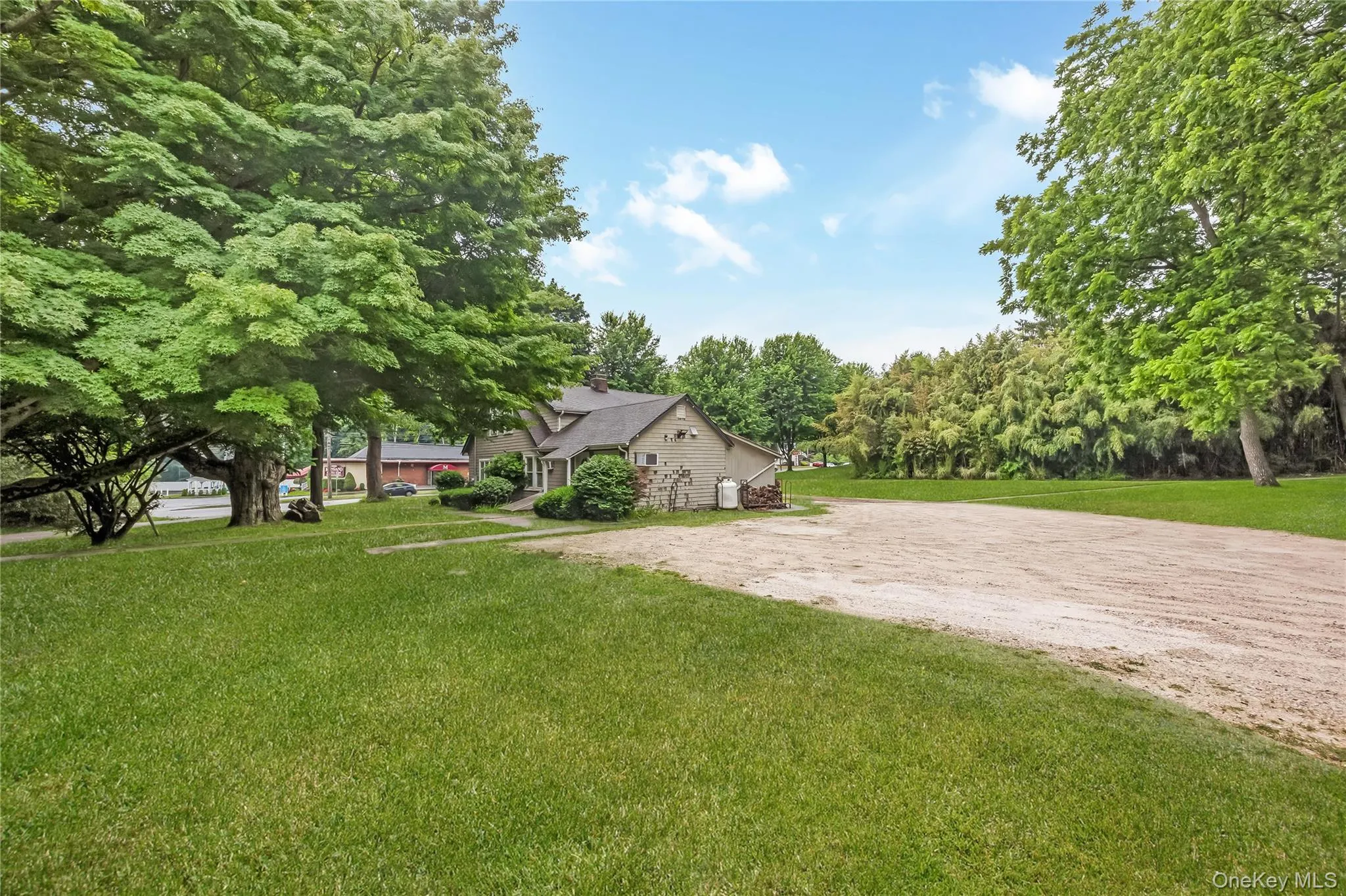645 Middle Country Road, Brookhaven, NY, 3 Bedrooms Bedrooms, 7 Rooms Rooms,Residential,For Rent,Middle Country,0,1033309 645 Middle Country Road, Brookhaven, NY, 3 Bedrooms Bedrooms, 7 Rooms Rooms,Residential,For Rent,Middle Country,0,1033309