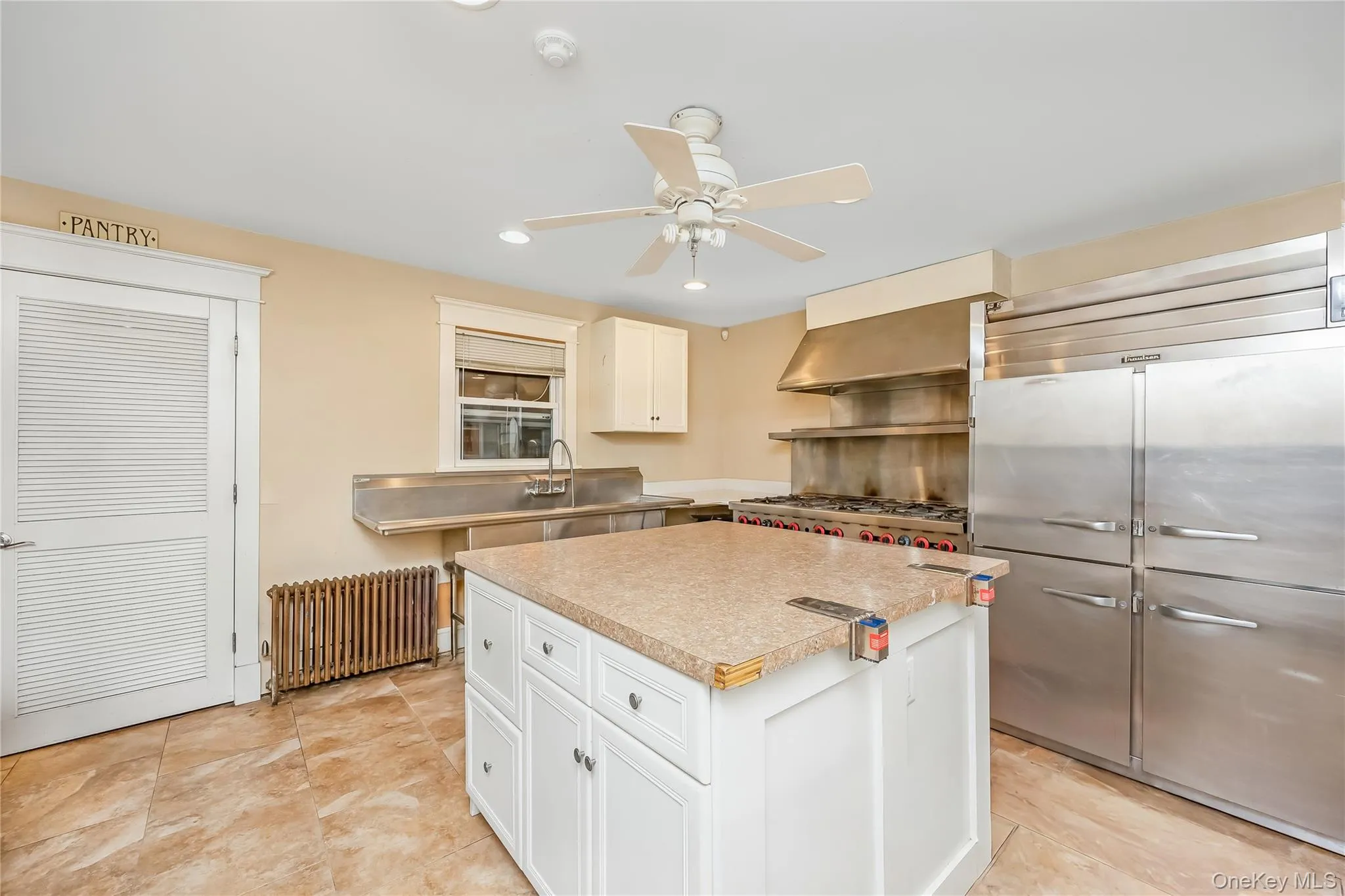 645 Middle Country Road, Brookhaven, NY, 3 Bedrooms Bedrooms, 7 Rooms Rooms,Residential,For Rent,Middle Country,0,1033309 645 Middle Country Road, Brookhaven, NY, 3 Bedrooms Bedrooms, 7 Rooms Rooms,Residential,For Rent,Middle Country,0,1033309
