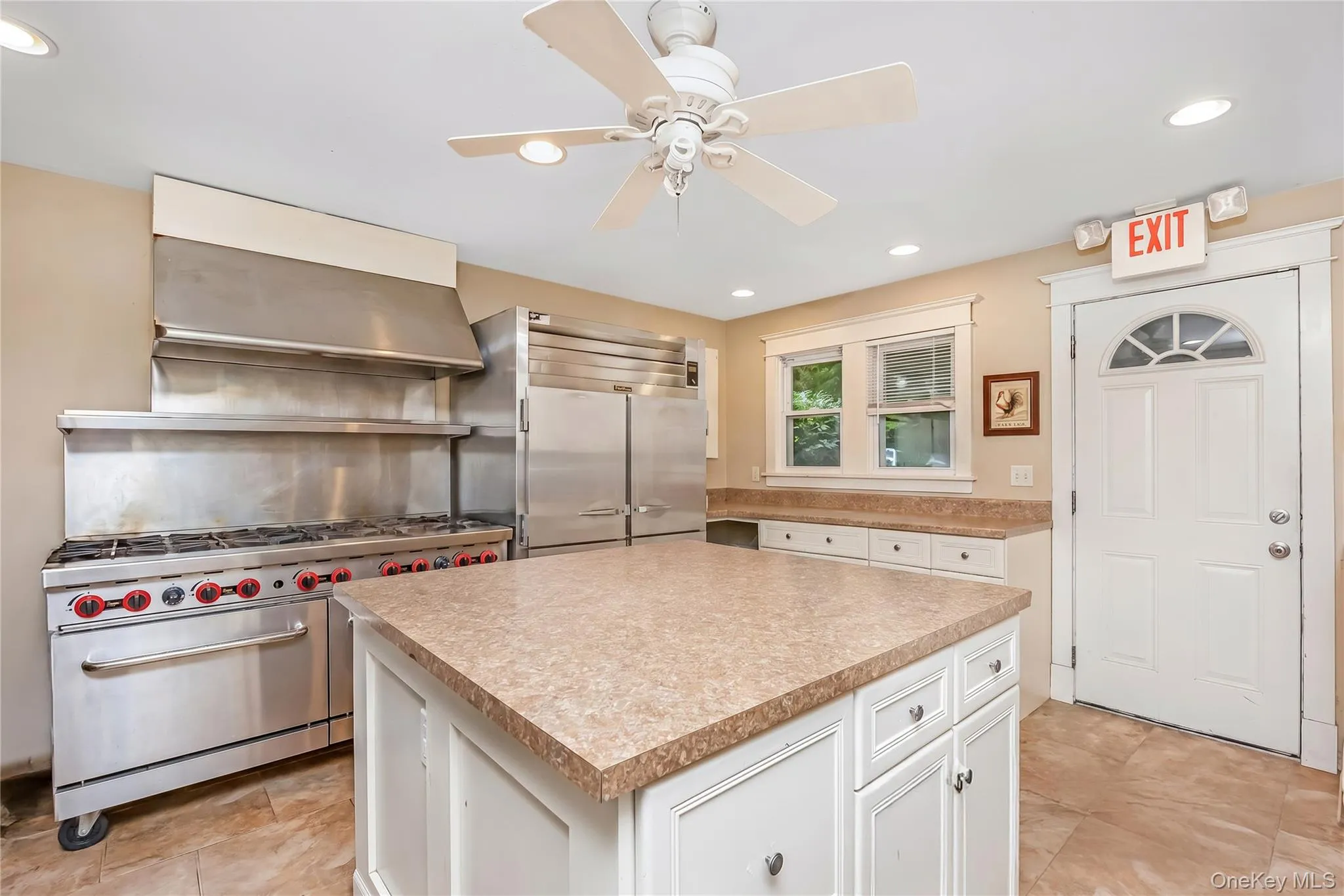 645 Middle Country Road, Brookhaven, NY, 3 Bedrooms Bedrooms, 7 Rooms Rooms,Residential,For Rent,Middle Country,0,1033309 645 Middle Country Road, Brookhaven, NY, 3 Bedrooms Bedrooms, 7 Rooms Rooms,Residential,For Rent,Middle Country,0,1033309