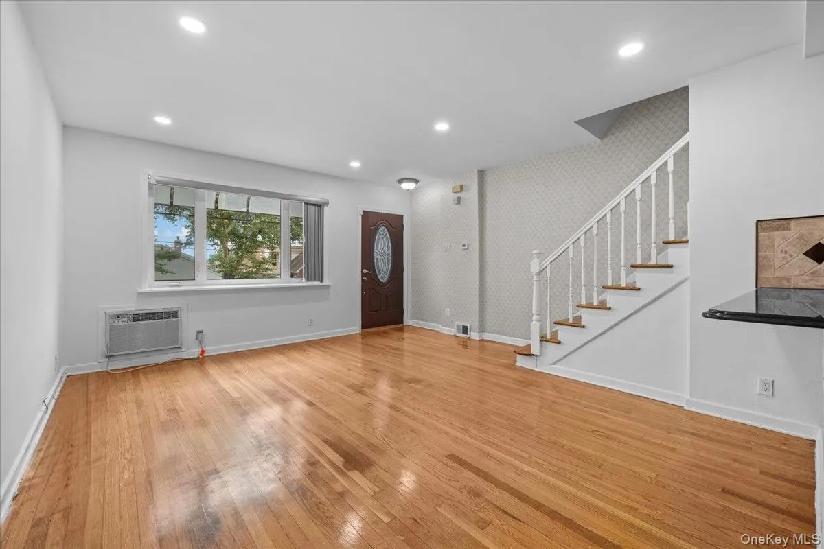 2351 Kingsland Avenue, New York, NY, 3 Bedrooms Bedrooms, 6 Rooms Rooms,1 BathroomBathrooms,Residential,For Rent,Kingsland,0,1033312 2351 Kingsland Avenue, New York, NY, 3 Bedrooms Bedrooms, 6 Rooms Rooms,1 BathroomBathrooms,Residential,For Rent,Kingsland,0,1033312