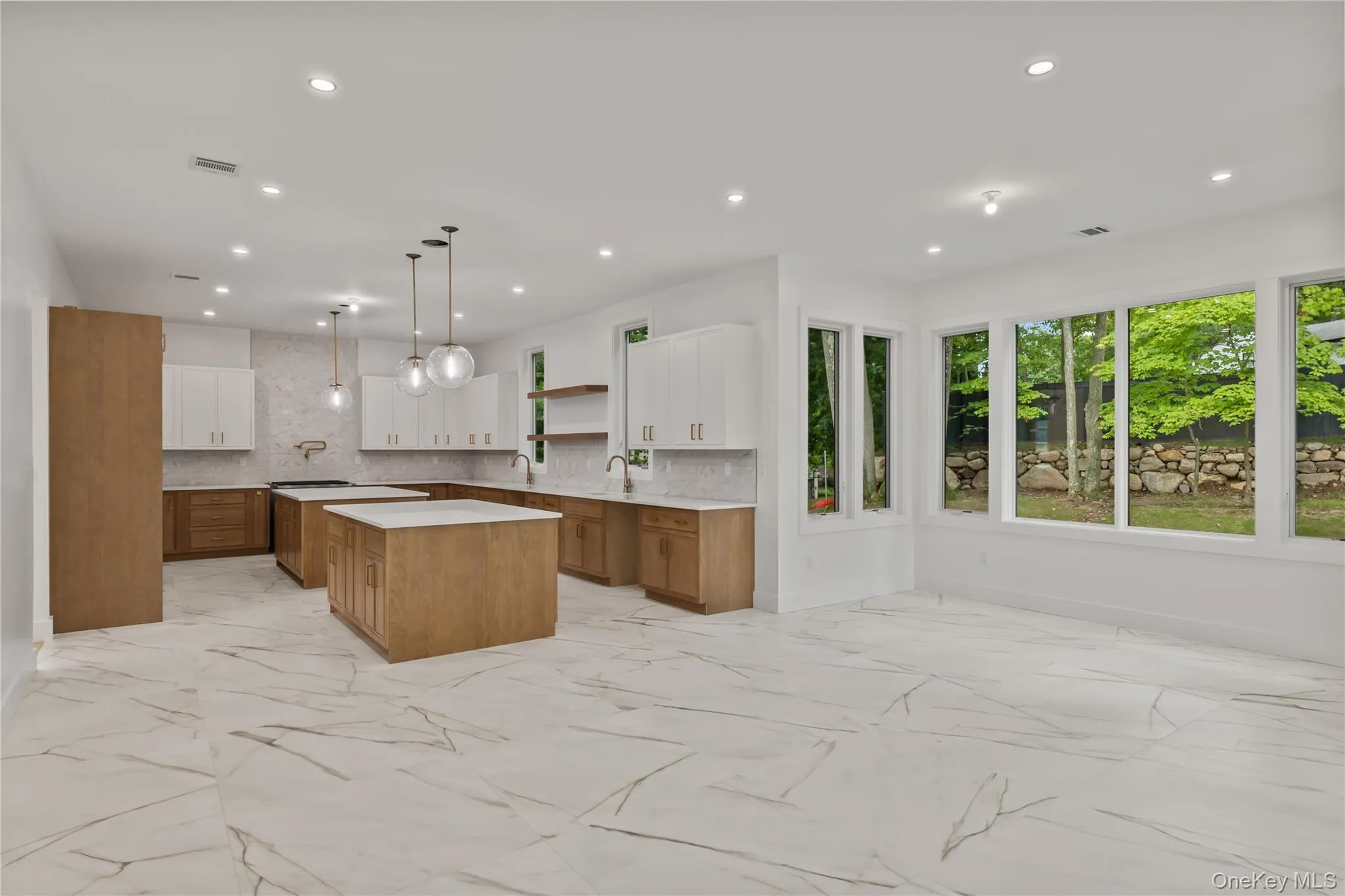 31 Argo Lane, Ramapo, NY, 5 Bedrooms Bedrooms, 12 Rooms Rooms,3 BathroomsBathrooms,Residential,For Rent,Argo,0,1033313 31 Argo Lane, Ramapo, NY, 5 Bedrooms Bedrooms, 12 Rooms Rooms,3 BathroomsBathrooms,Residential,For Rent,Argo,0,1033313