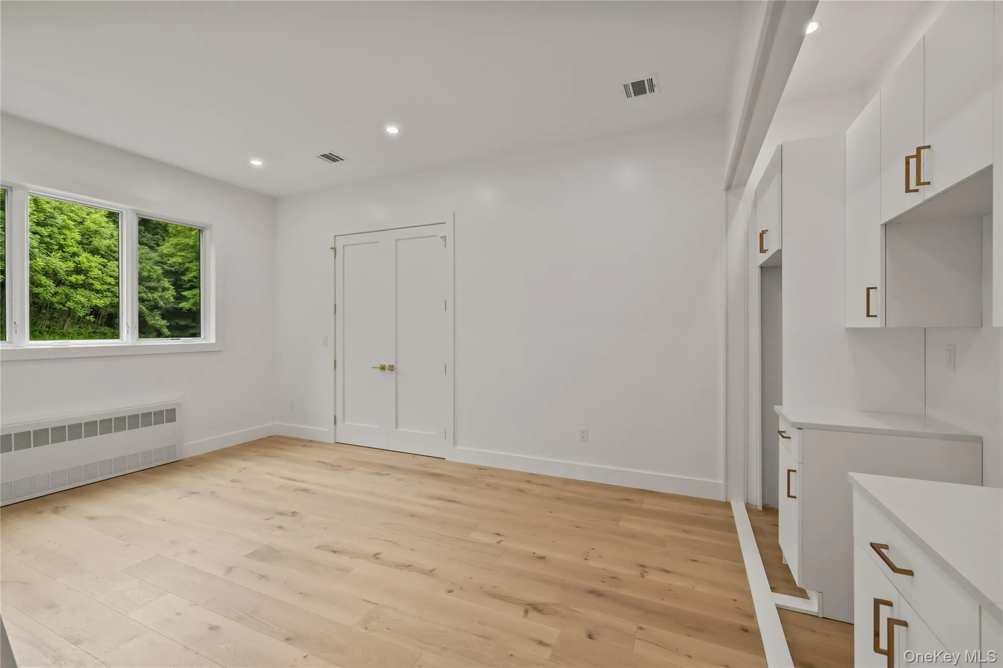 31 Argo Lane, Ramapo, NY, 5 Bedrooms Bedrooms, 12 Rooms Rooms,3 BathroomsBathrooms,Residential,For Rent,Argo,0,1033313 31 Argo Lane, Ramapo, NY, 5 Bedrooms Bedrooms, 12 Rooms Rooms,3 BathroomsBathrooms,Residential,For Rent,Argo,0,1033313