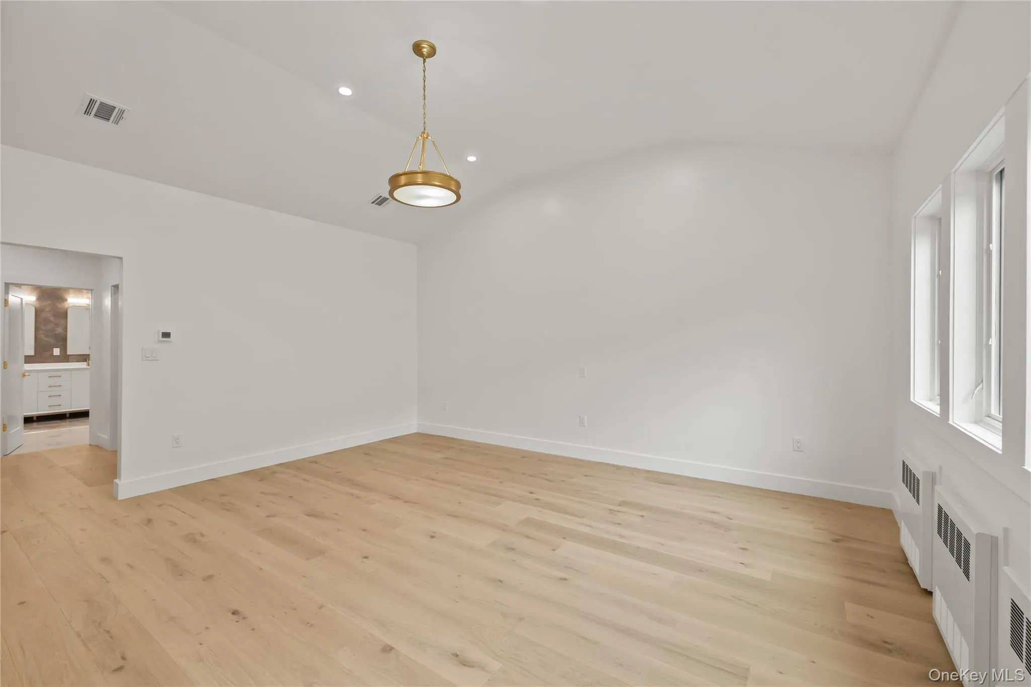 31 Argo Lane, Ramapo, NY, 5 Bedrooms Bedrooms, 12 Rooms Rooms,3 BathroomsBathrooms,Residential,For Rent,Argo,0,1033313 31 Argo Lane, Ramapo, NY, 5 Bedrooms Bedrooms, 12 Rooms Rooms,3 BathroomsBathrooms,Residential,For Rent,Argo,0,1033313