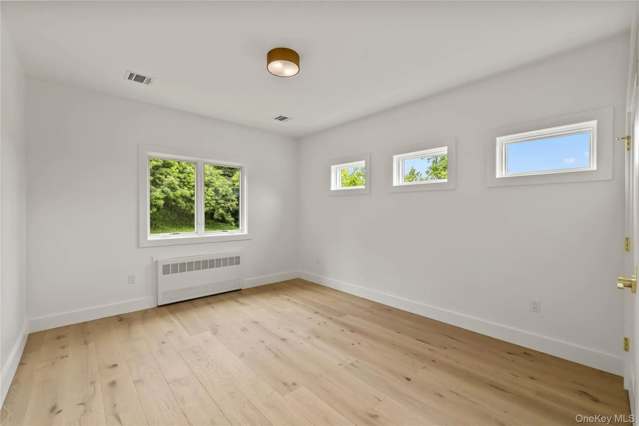 31 Argo Lane, Ramapo, NY, 5 Bedrooms Bedrooms, 12 Rooms Rooms,3 BathroomsBathrooms,Residential,For Rent,Argo,0,1033313 31 Argo Lane, Ramapo, NY, 5 Bedrooms Bedrooms, 12 Rooms Rooms,3 BathroomsBathrooms,Residential,For Rent,Argo,0,1033313