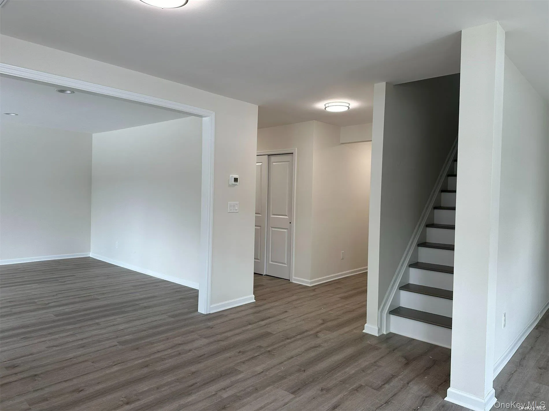 125 Main Street, Smithtown, NY, 7 Bedrooms Bedrooms, 11 Rooms Rooms,5 BathroomsBathrooms,Residential Lease,For Rent,Main,0,1033317 125 Main Street, Smithtown, NY, 7 Bedrooms Bedrooms, 11 Rooms Rooms,5 BathroomsBathrooms,Residential Lease,For Rent,Main,0,1033317