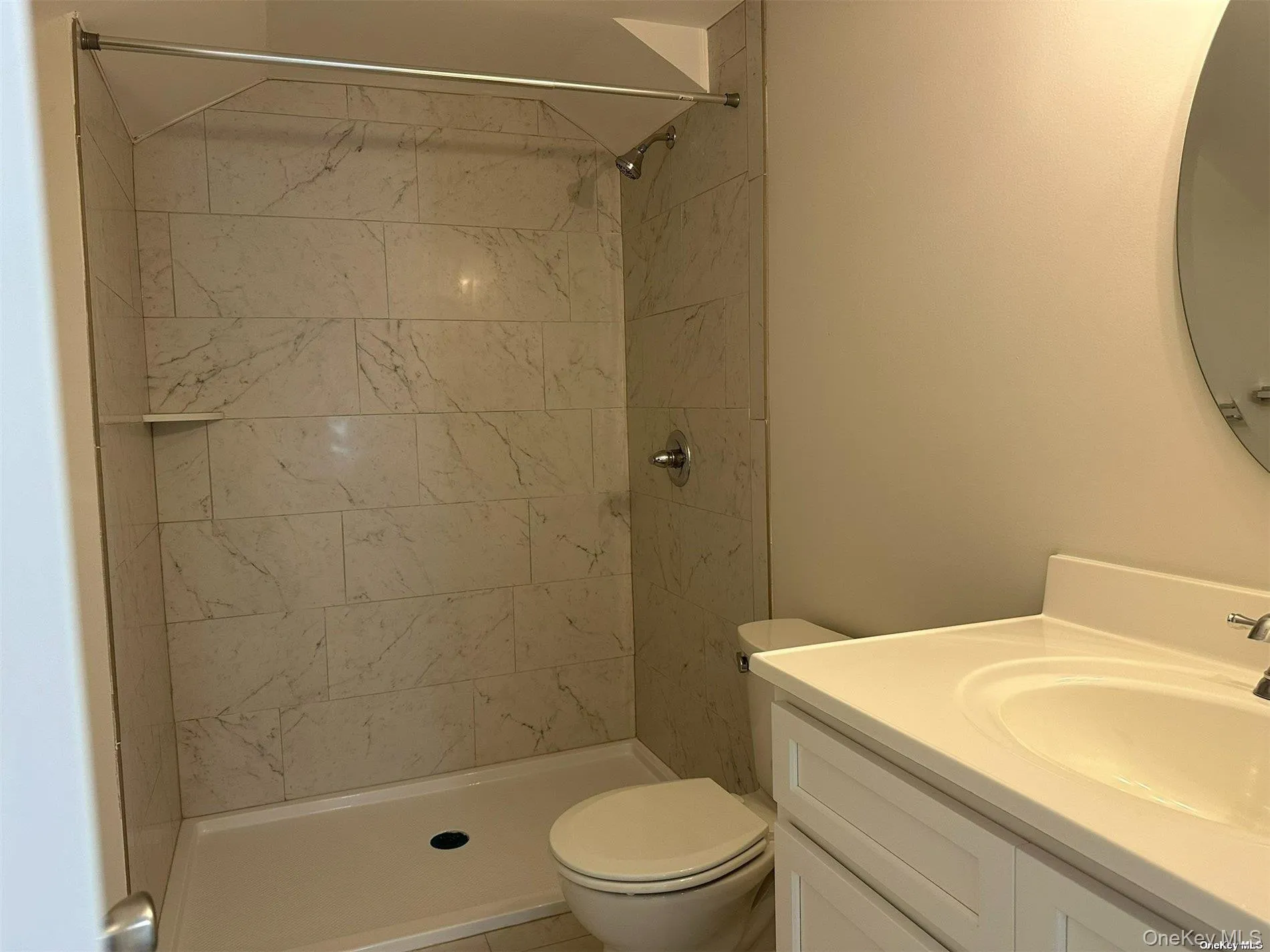 125 Main Street, Smithtown, NY, 7 Bedrooms Bedrooms, 11 Rooms Rooms,5 BathroomsBathrooms,Residential Lease,For Rent,Main,0,1033317 125 Main Street, Smithtown, NY, 7 Bedrooms Bedrooms, 11 Rooms Rooms,5 BathroomsBathrooms,Residential Lease,For Rent,Main,0,1033317