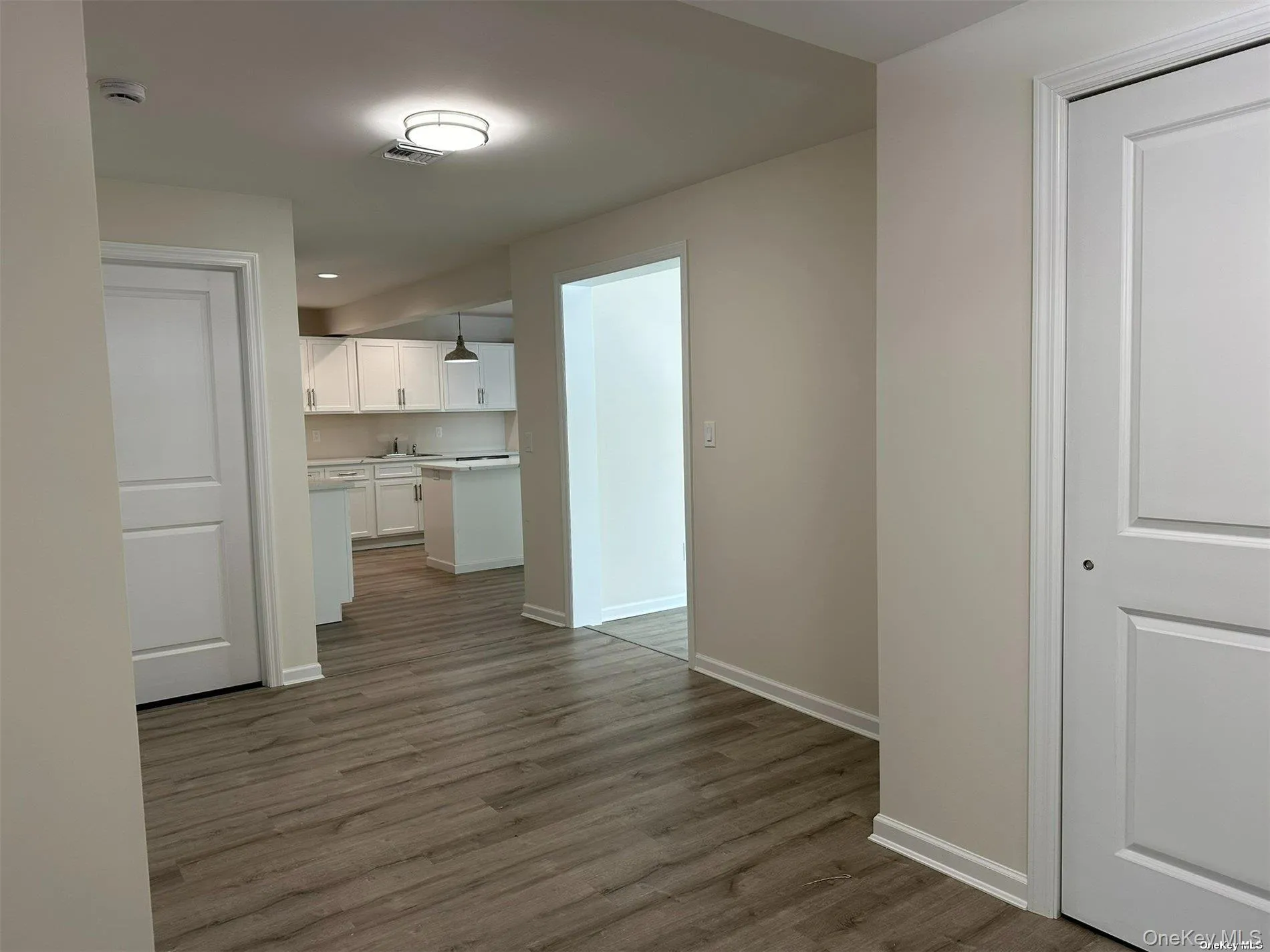 125 Main Street, Smithtown, NY, 7 Bedrooms Bedrooms, 11 Rooms Rooms,5 BathroomsBathrooms,Residential Lease,For Rent,Main,0,1033317 125 Main Street, Smithtown, NY, 7 Bedrooms Bedrooms, 11 Rooms Rooms,5 BathroomsBathrooms,Residential Lease,For Rent,Main,0,1033317