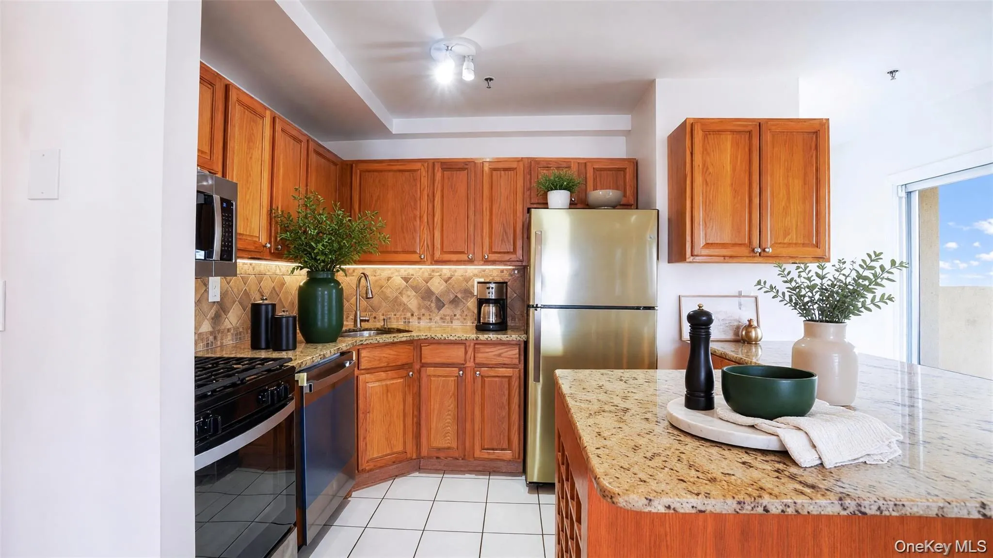 24 Pennyfield Avenue, New York, NY, 3 Bedrooms Bedrooms, 5 Rooms Rooms,2 BathroomsBathrooms,Residential,For Rent,Pennyfield,0,1033320 24 Pennyfield Avenue, New York, NY, 3 Bedrooms Bedrooms, 5 Rooms Rooms,2 BathroomsBathrooms,Residential,For Rent,Pennyfield,0,1033320