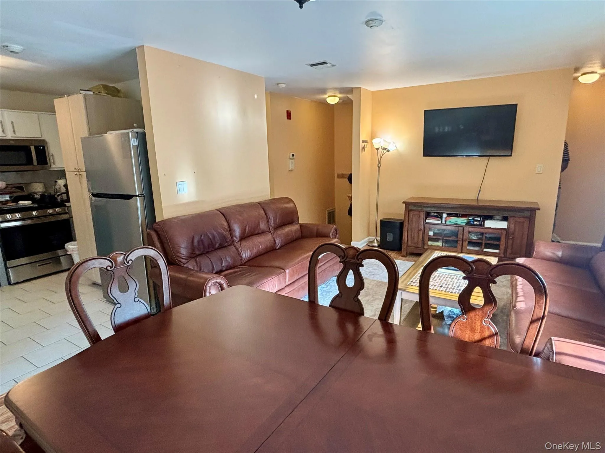 23 Klint Court, Clarkstown, NY, 2 Bedrooms Bedrooms, 4 Rooms Rooms,1 BathroomBathrooms,Residential,For Rent,Klint,0,1033321 23 Klint Court, Clarkstown, NY, 2 Bedrooms Bedrooms, 4 Rooms Rooms,1 BathroomBathrooms,Residential,For Rent,Klint,0,1033321