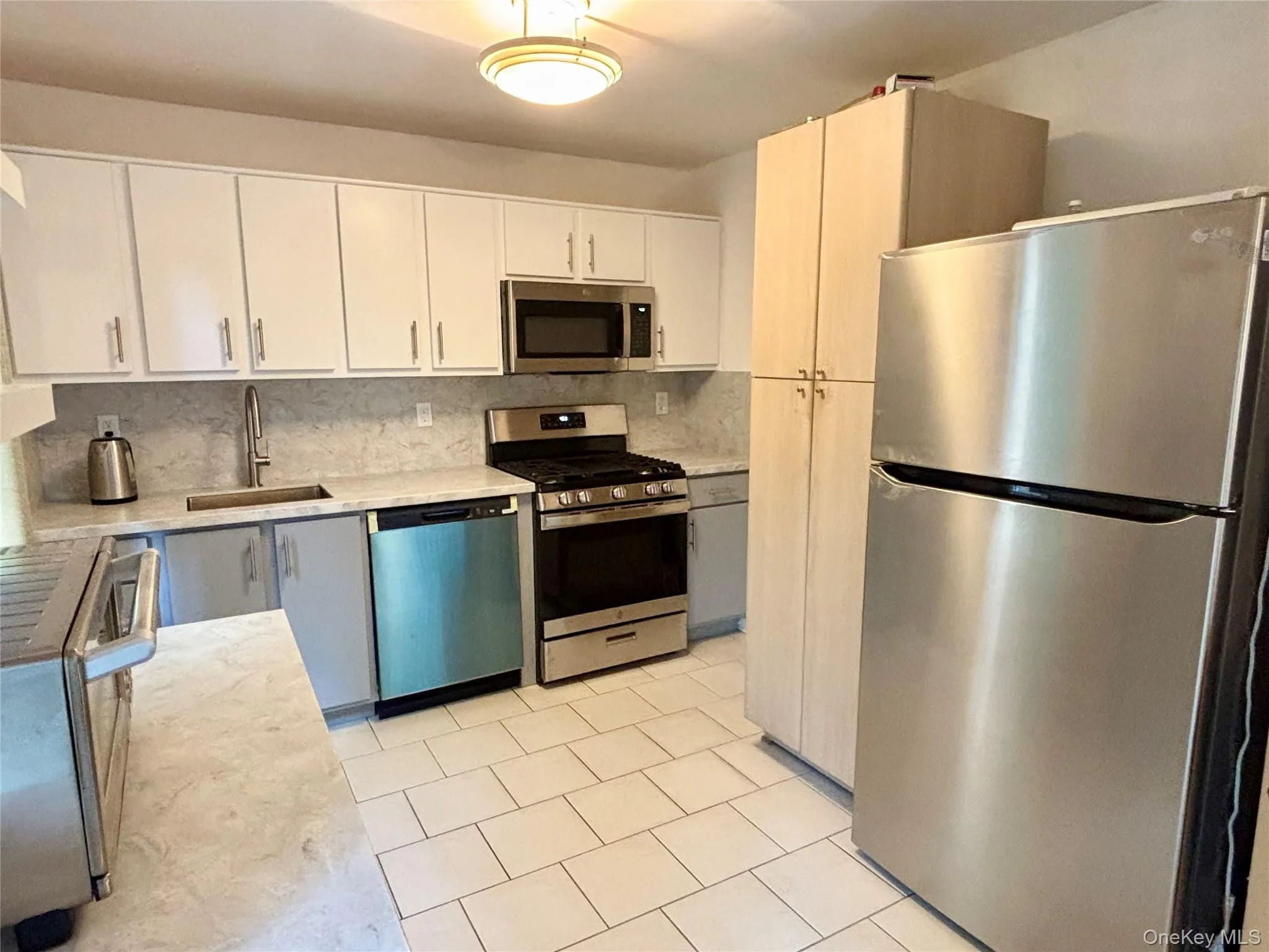 23 Klint Court, Clarkstown, NY, 2 Bedrooms Bedrooms, 4 Rooms Rooms,1 BathroomBathrooms,Residential,For Rent,Klint,0,1033321 23 Klint Court, Clarkstown, NY, 2 Bedrooms Bedrooms, 4 Rooms Rooms,1 BathroomBathrooms,Residential,For Rent,Klint,0,1033321