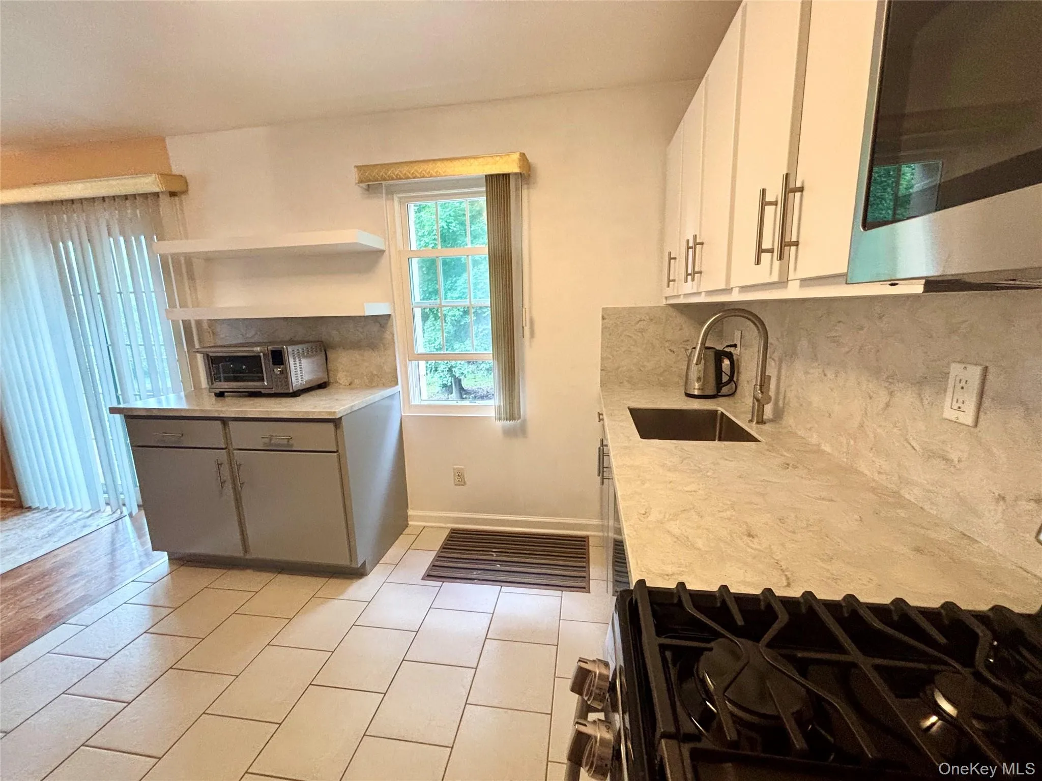 23 Klint Court, Clarkstown, NY, 2 Bedrooms Bedrooms, 4 Rooms Rooms,1 BathroomBathrooms,Residential,For Rent,Klint,0,1033321 23 Klint Court, Clarkstown, NY, 2 Bedrooms Bedrooms, 4 Rooms Rooms,1 BathroomBathrooms,Residential,For Rent,Klint,0,1033321