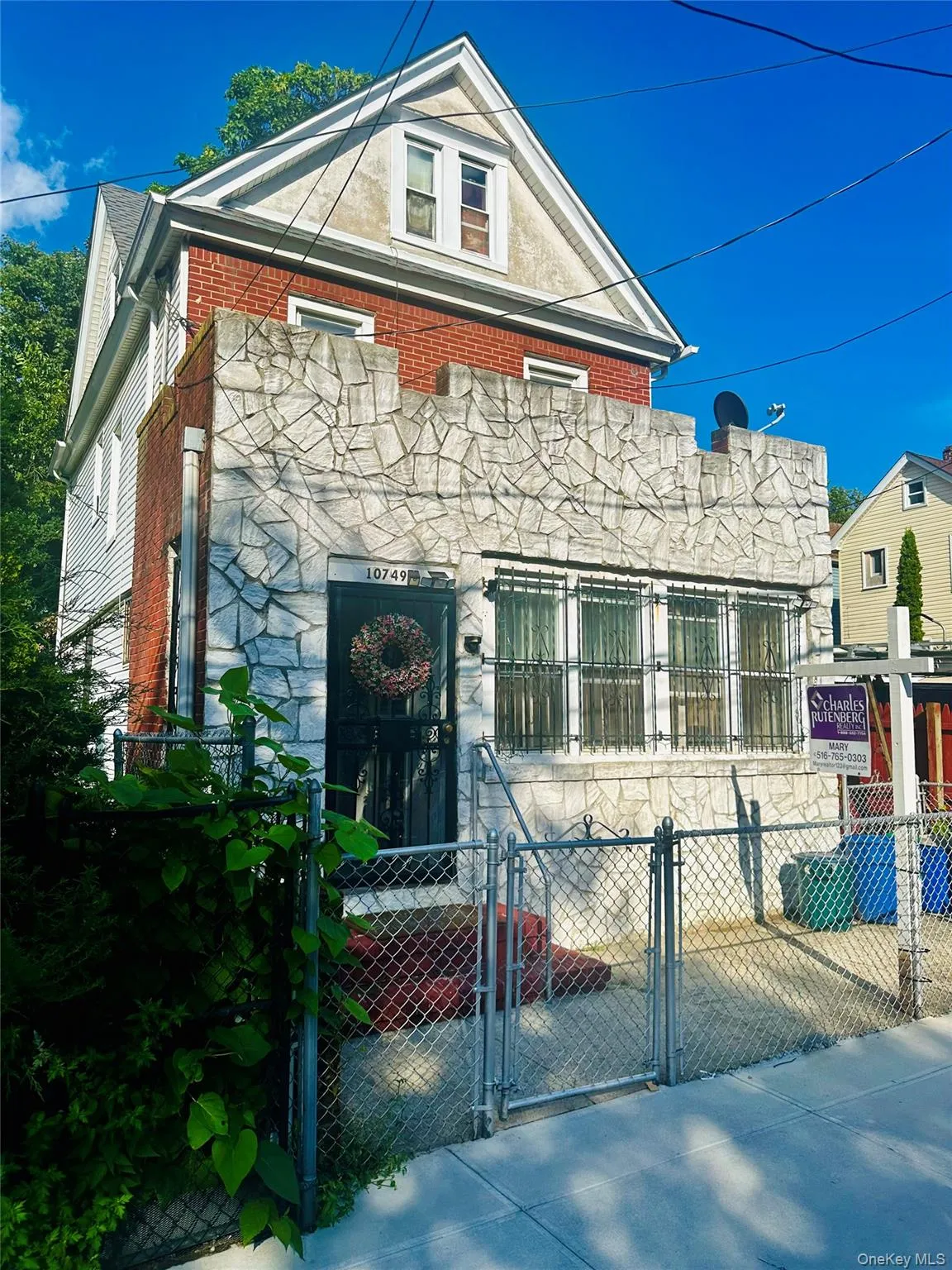 10749 160th Street, New York, NY, 4 Bedrooms Bedrooms, 7 Rooms Rooms,2 BathroomsBathrooms,Residential,For Rent,160th,0,1033325 10749 160th Street, New York, NY, 4 Bedrooms Bedrooms, 7 Rooms Rooms,2 BathroomsBathrooms,Residential,For Rent,160th,0,1033325