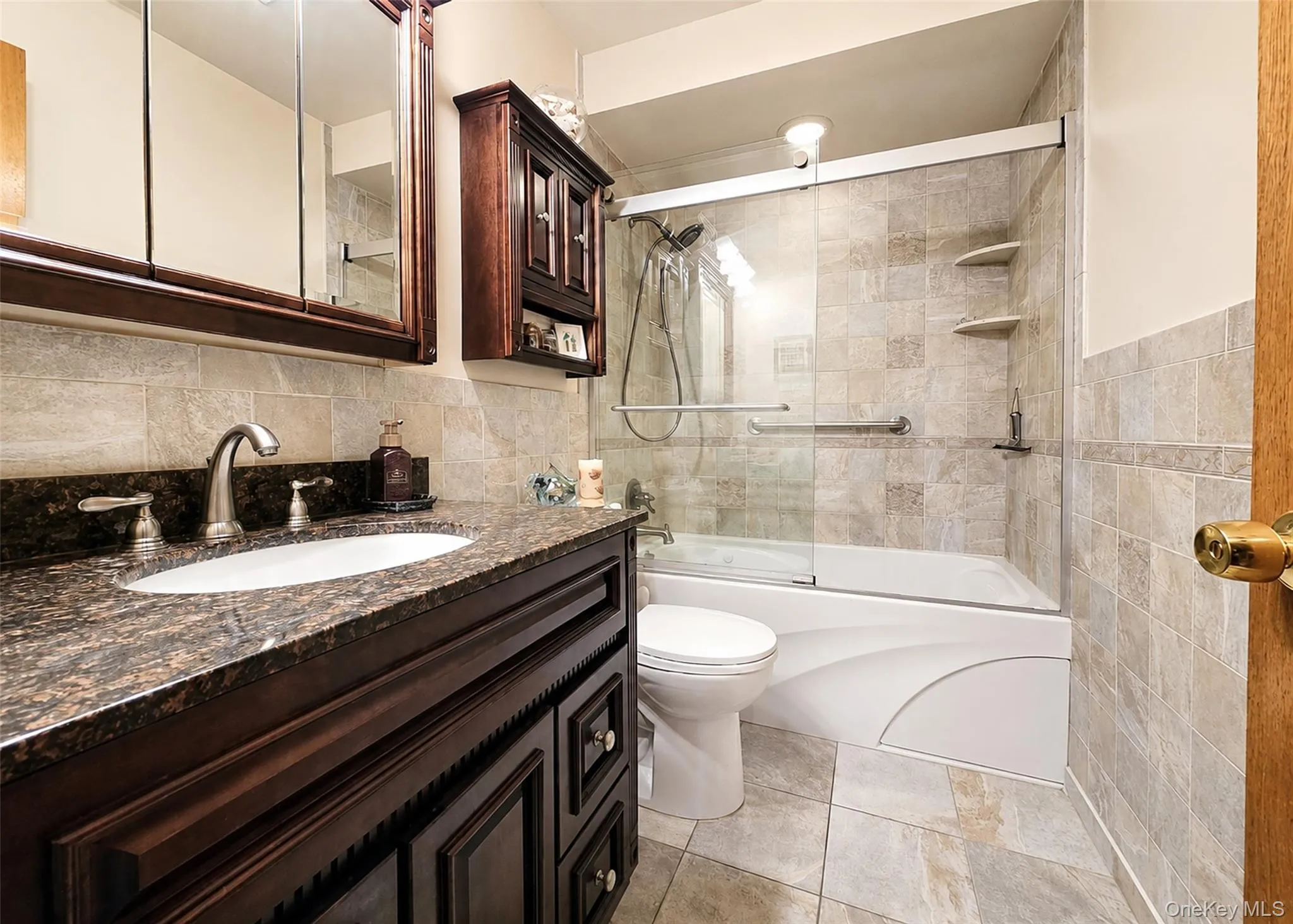 823 5th Street, West Babylon, NY, 3 Bedrooms Bedrooms, 7 Rooms Rooms,2 BathroomsBathrooms,Residential,For Rent,5th,0,1033328 823 5th Street, West Babylon, NY, 3 Bedrooms Bedrooms, 7 Rooms Rooms,2 BathroomsBathrooms,Residential,For Rent,5th,0,1033328