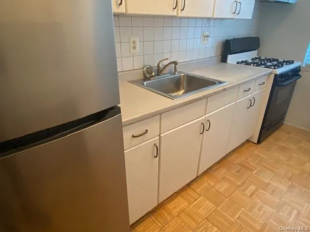 264-25 Langston Avenue, New York, NY, 1 Bedroom Bedrooms, 3 Rooms Rooms,1 BathroomBathrooms,Residential,For Rent,Langston,0,1033329 264-25 Langston Avenue, New York, NY, 1 Bedroom Bedrooms, 3 Rooms Rooms,1 BathroomBathrooms,Residential,For Rent,Langston,0,1033329
