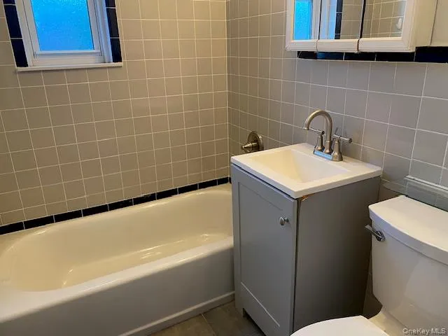 264-25 Langston Avenue, New York, NY, 1 Bedroom Bedrooms, 3 Rooms Rooms,1 BathroomBathrooms,Residential,For Rent,Langston,0,1033329 264-25 Langston Avenue, New York, NY, 1 Bedroom Bedrooms, 3 Rooms Rooms,1 BathroomBathrooms,Residential,For Rent,Langston,0,1033329