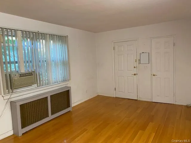 264-25 Langston Avenue, New York, NY, 1 Bedroom Bedrooms, 3 Rooms Rooms,1 BathroomBathrooms,Residential,For Rent,Langston,0,1033329 264-25 Langston Avenue, New York, NY, 1 Bedroom Bedrooms, 3 Rooms Rooms,1 BathroomBathrooms,Residential,For Rent,Langston,0,1033329