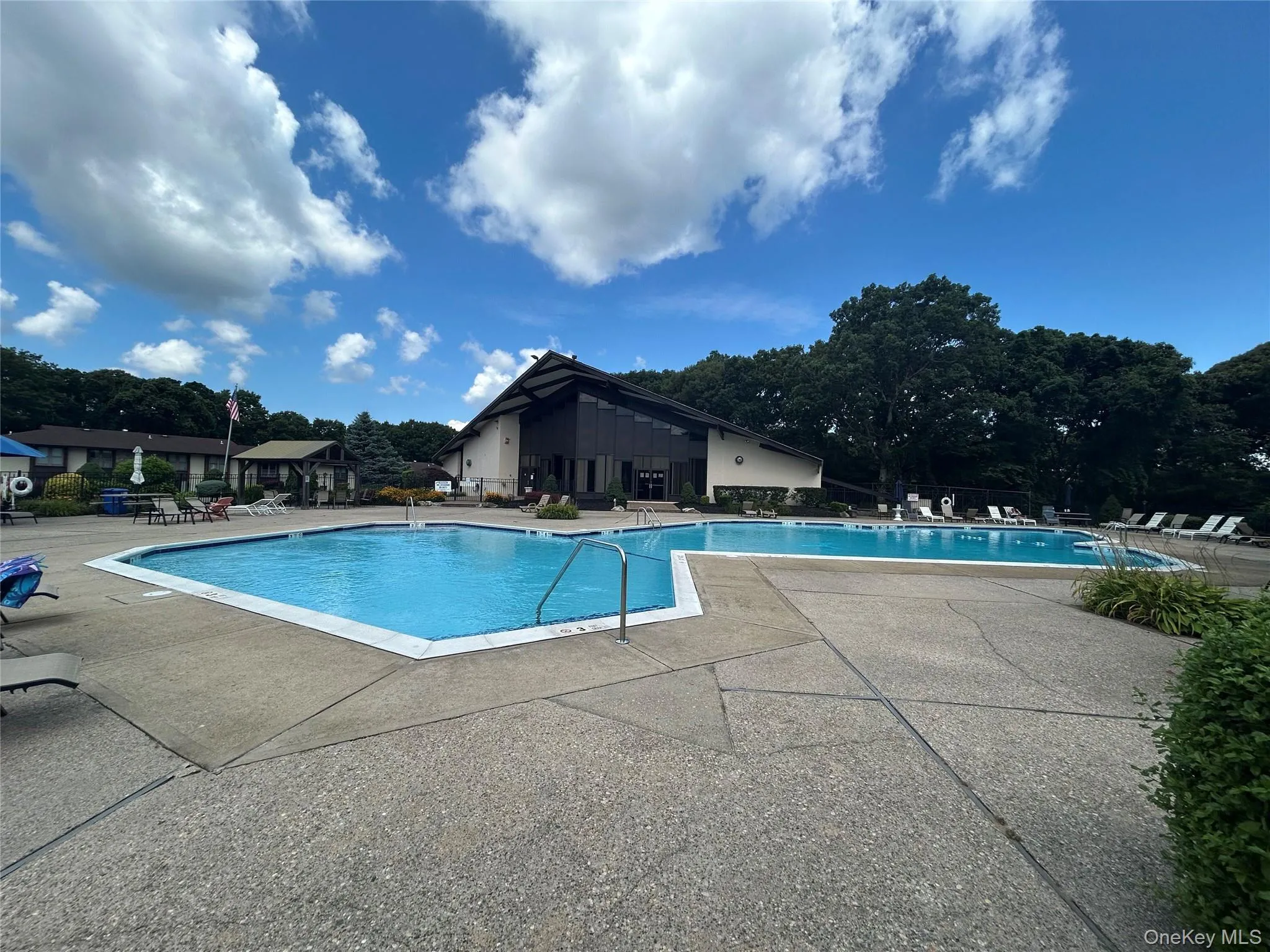 Pool Pool