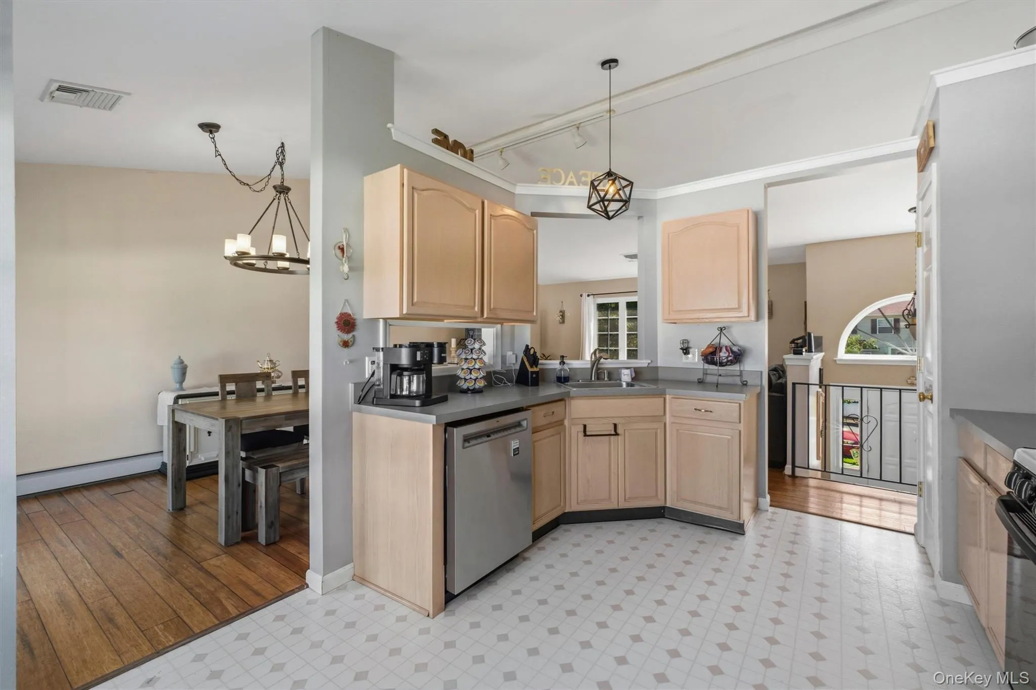 17 Princeton Drive, Montgomery, NY, 3 Bedrooms Bedrooms, 8 Rooms Rooms,2 BathroomsBathrooms,Residential,For Rent,Princeton,0,1033344 17 Princeton Drive, Montgomery, NY, 3 Bedrooms Bedrooms, 8 Rooms Rooms,2 BathroomsBathrooms,Residential,For Rent,Princeton,0,1033344