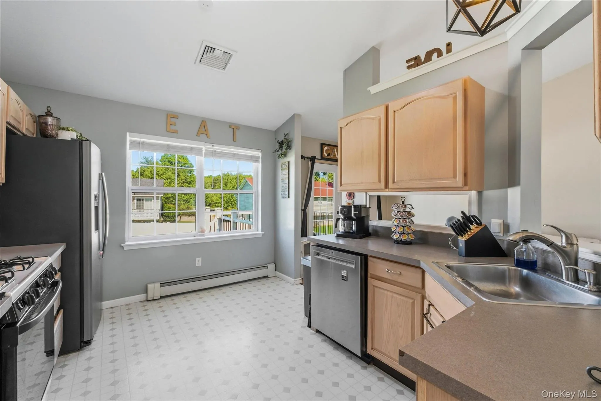 17 Princeton Drive, Montgomery, NY, 3 Bedrooms Bedrooms, 8 Rooms Rooms,2 BathroomsBathrooms,Residential,For Rent,Princeton,0,1033344 17 Princeton Drive, Montgomery, NY, 3 Bedrooms Bedrooms, 8 Rooms Rooms,2 BathroomsBathrooms,Residential,For Rent,Princeton,0,1033344