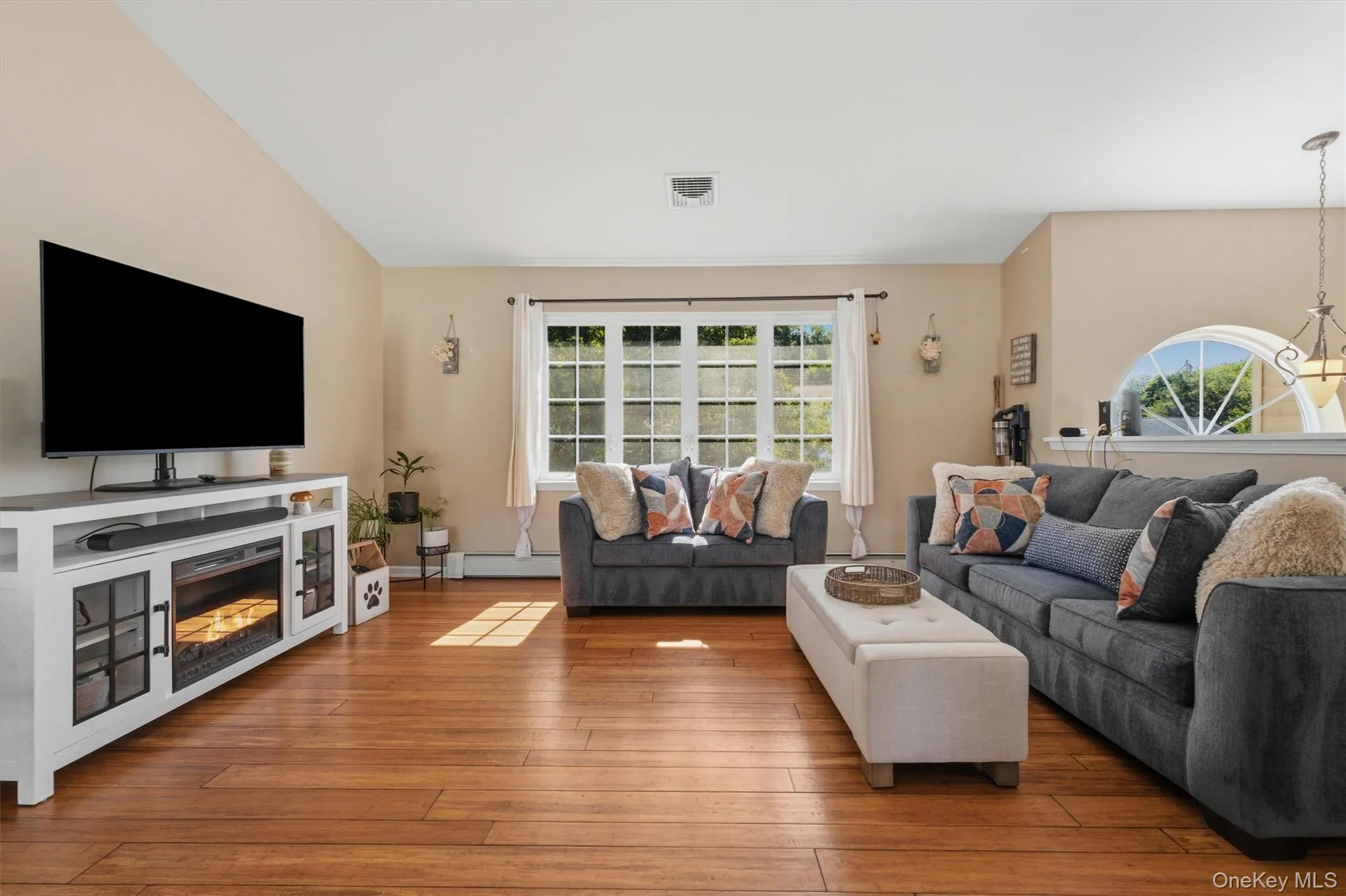 17 Princeton Drive, Montgomery, NY, 3 Bedrooms Bedrooms, 8 Rooms Rooms,2 BathroomsBathrooms,Residential,For Rent,Princeton,0,1033344 17 Princeton Drive, Montgomery, NY, 3 Bedrooms Bedrooms, 8 Rooms Rooms,2 BathroomsBathrooms,Residential,For Rent,Princeton,0,1033344