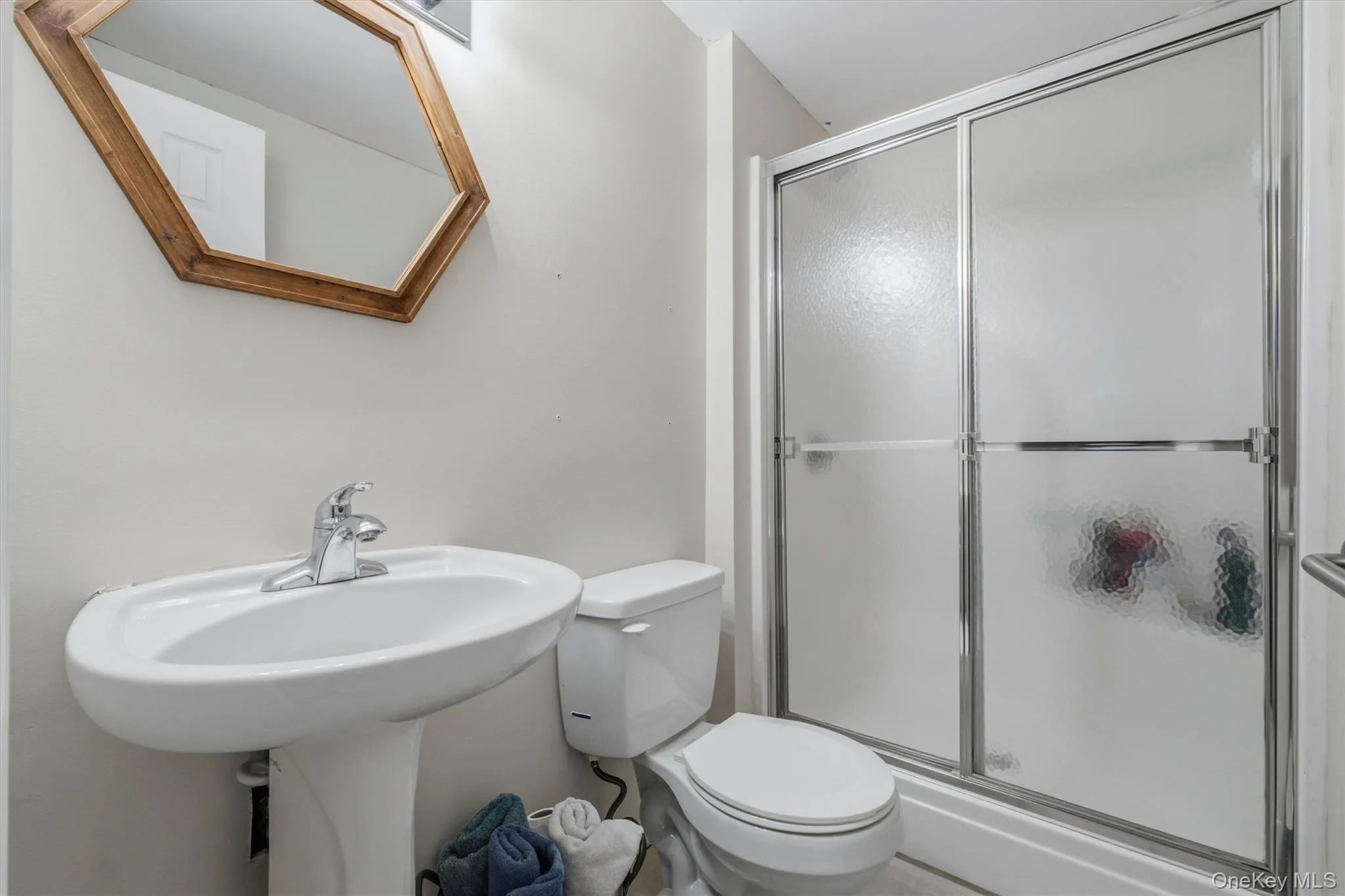 17 Princeton Drive, Montgomery, NY, 3 Bedrooms Bedrooms, 8 Rooms Rooms,2 BathroomsBathrooms,Residential,For Rent,Princeton,0,1033344 17 Princeton Drive, Montgomery, NY, 3 Bedrooms Bedrooms, 8 Rooms Rooms,2 BathroomsBathrooms,Residential,For Rent,Princeton,0,1033344