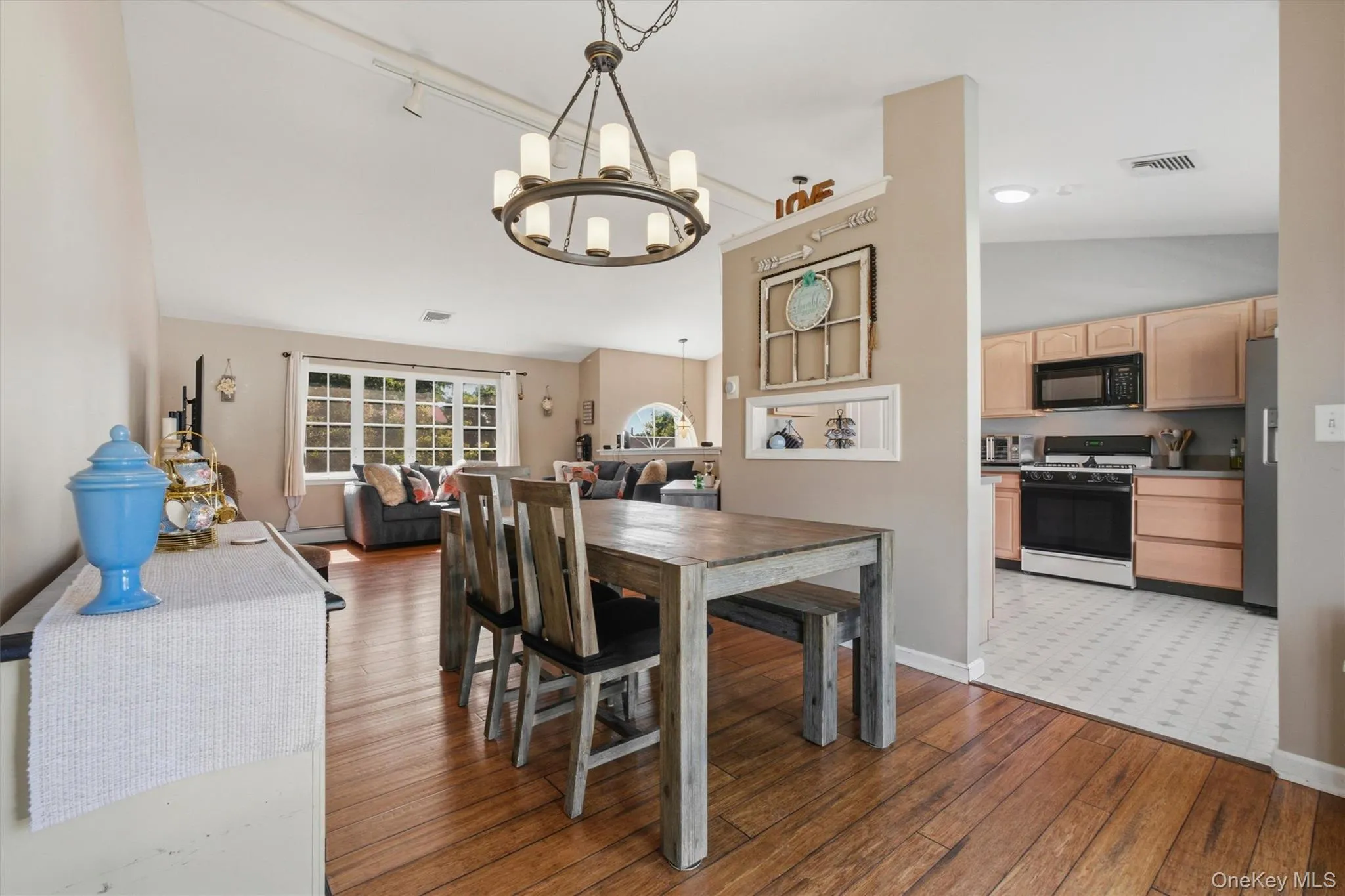 17 Princeton Drive, Montgomery, NY, 3 Bedrooms Bedrooms, 8 Rooms Rooms,2 BathroomsBathrooms,Residential,For Rent,Princeton,0,1033344 17 Princeton Drive, Montgomery, NY, 3 Bedrooms Bedrooms, 8 Rooms Rooms,2 BathroomsBathrooms,Residential,For Rent,Princeton,0,1033344