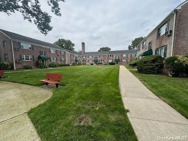 988 Fenwood Drive, Hempstead, NY, 2 Bedrooms Bedrooms, 4 Rooms Rooms,1 BathroomBathrooms,Residential Lease,For Rent,Fenwood,0,1033349 988 Fenwood Drive, Hempstead, NY, 2 Bedrooms Bedrooms, 4 Rooms Rooms,1 BathroomBathrooms,Residential Lease,For Rent,Fenwood,0,1033349