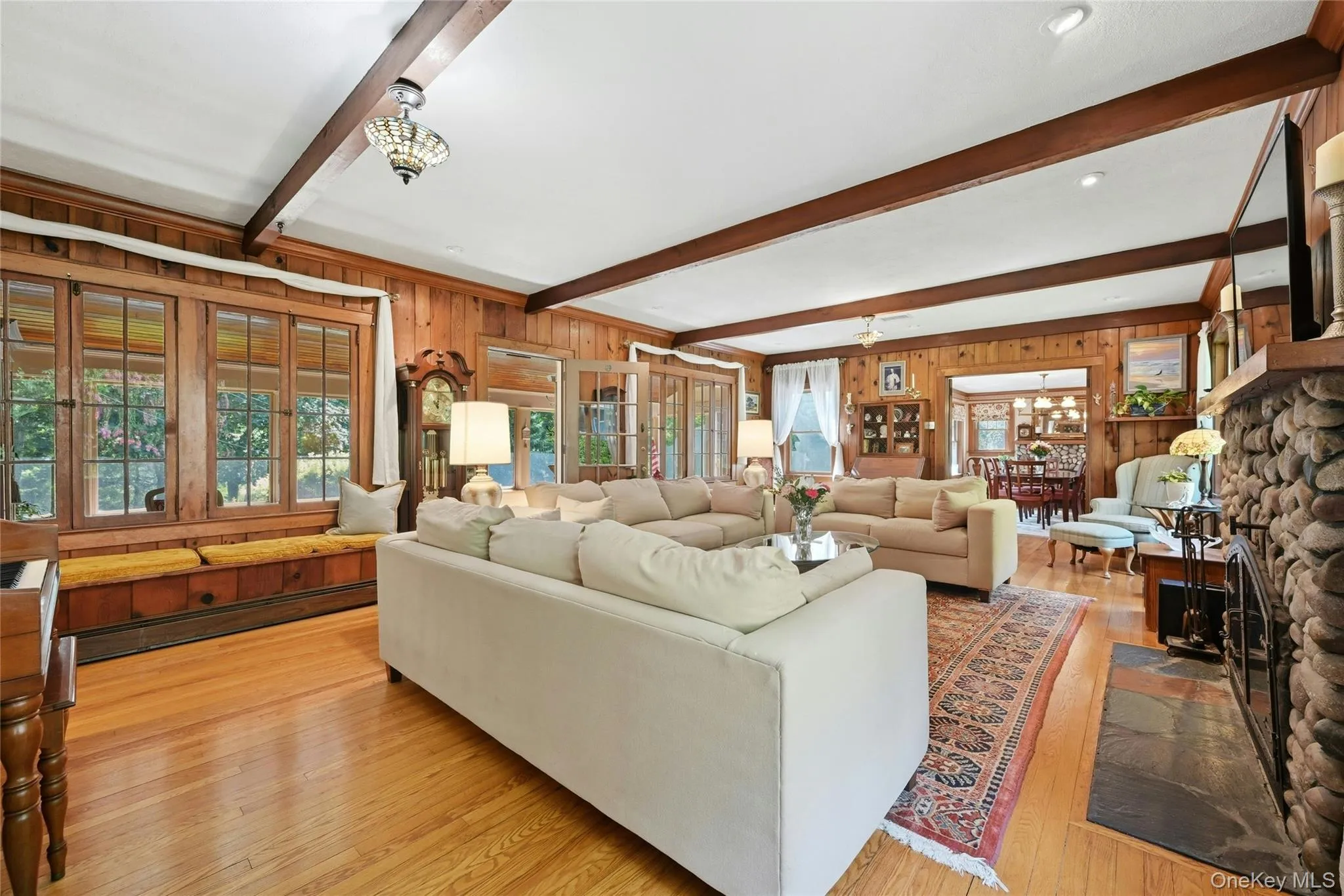 2064 Country Road, Riverhead, NY, 4 Bedrooms Bedrooms, 8 Rooms Rooms,2 BathroomsBathrooms,Residential,For Rent,Country,0,1033352 2064 Country Road, Riverhead, NY, 4 Bedrooms Bedrooms, 8 Rooms Rooms,2 BathroomsBathrooms,Residential,For Rent,Country,0,1033352