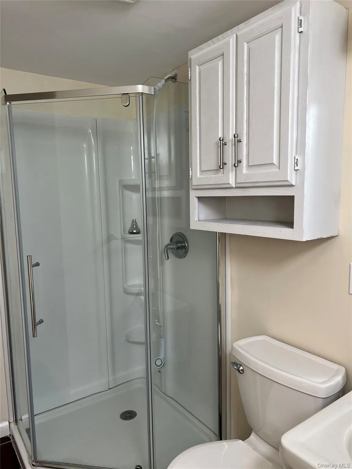 278 Swan Lake Drive, Brookhaven, NY, 1 Bedroom Bedrooms, 3 Rooms Rooms,1 BathroomBathrooms,Residential Lease,For Rent,Swan Lake,0,1033353 278 Swan Lake Drive, Brookhaven, NY, 1 Bedroom Bedrooms, 3 Rooms Rooms,1 BathroomBathrooms,Residential Lease,For Rent,Swan Lake,0,1033353