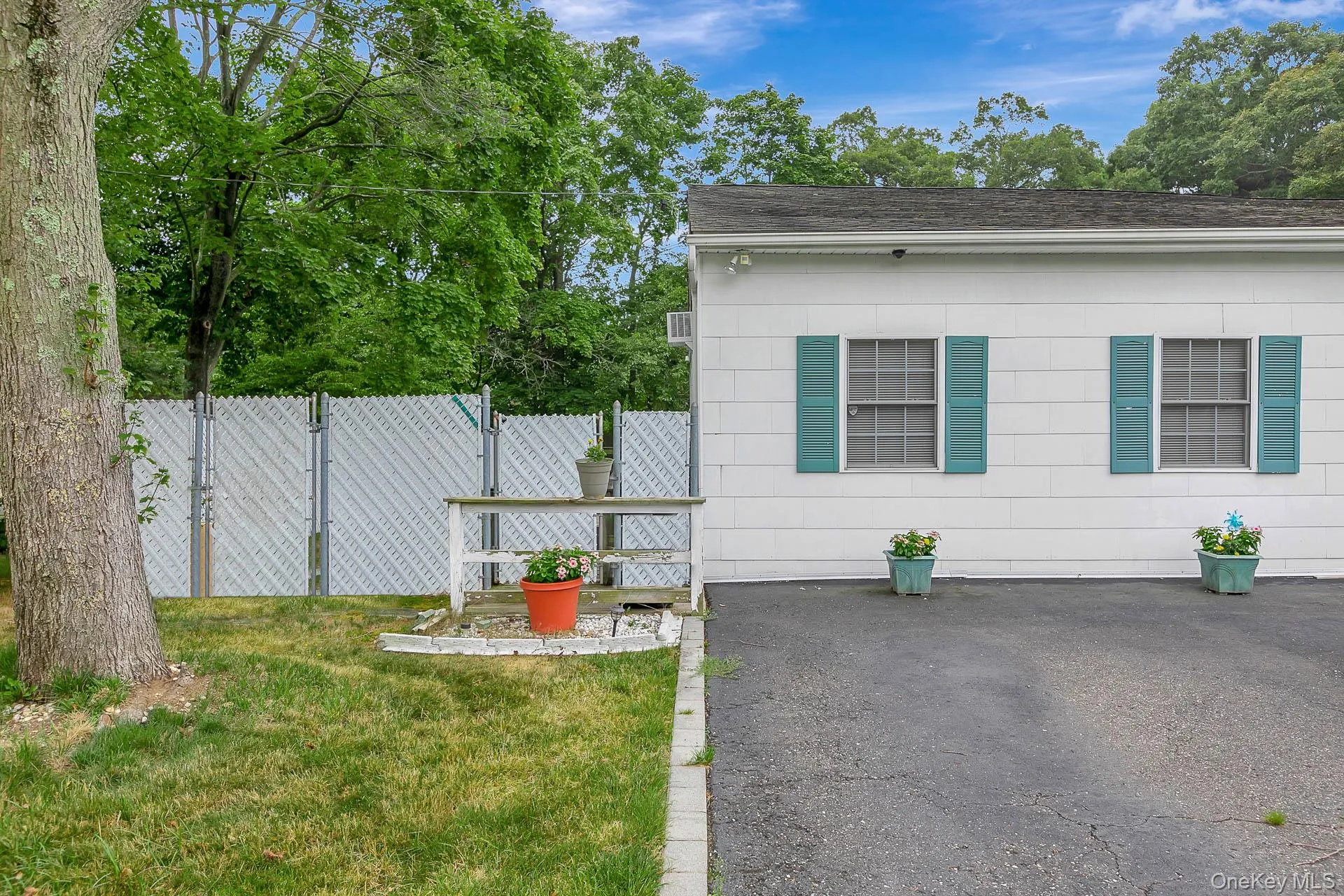 4 Brooktree Court, Islip, NY, 1 Bedroom Bedrooms, 3 Rooms Rooms,1 BathroomBathrooms,Residential Lease,For Rent,Brooktree,0,1033356 4 Brooktree Court, Islip, NY, 1 Bedroom Bedrooms, 3 Rooms Rooms,1 BathroomBathrooms,Residential Lease,For Rent,Brooktree,0,1033356