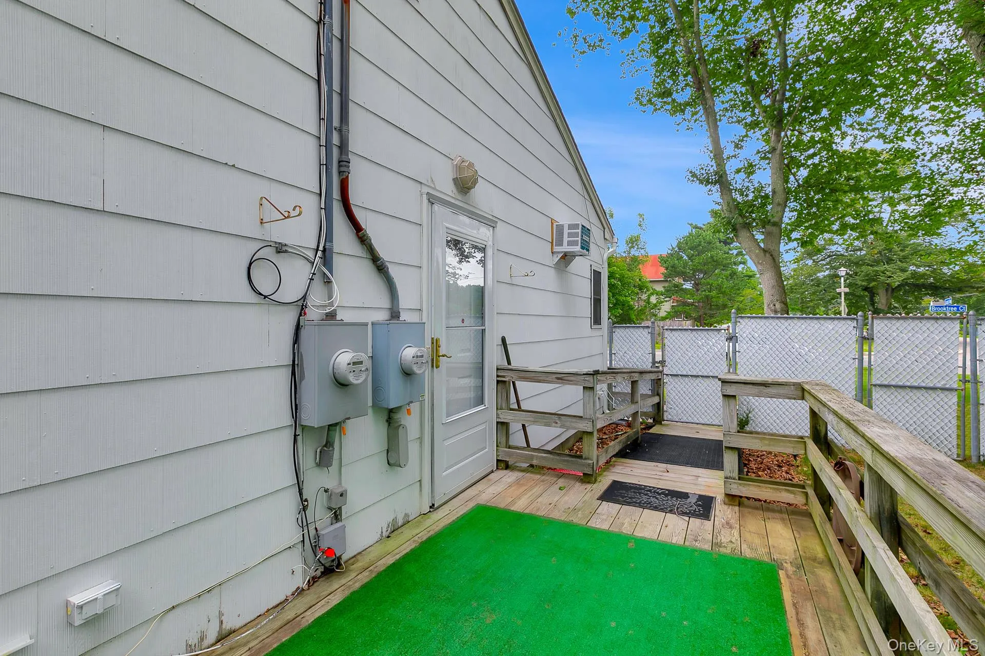 4 Brooktree Court, Islip, NY, 1 Bedroom Bedrooms, 3 Rooms Rooms,1 BathroomBathrooms,Residential Lease,For Rent,Brooktree,0,1033356 4 Brooktree Court, Islip, NY, 1 Bedroom Bedrooms, 3 Rooms Rooms,1 BathroomBathrooms,Residential Lease,For Rent,Brooktree,0,1033356