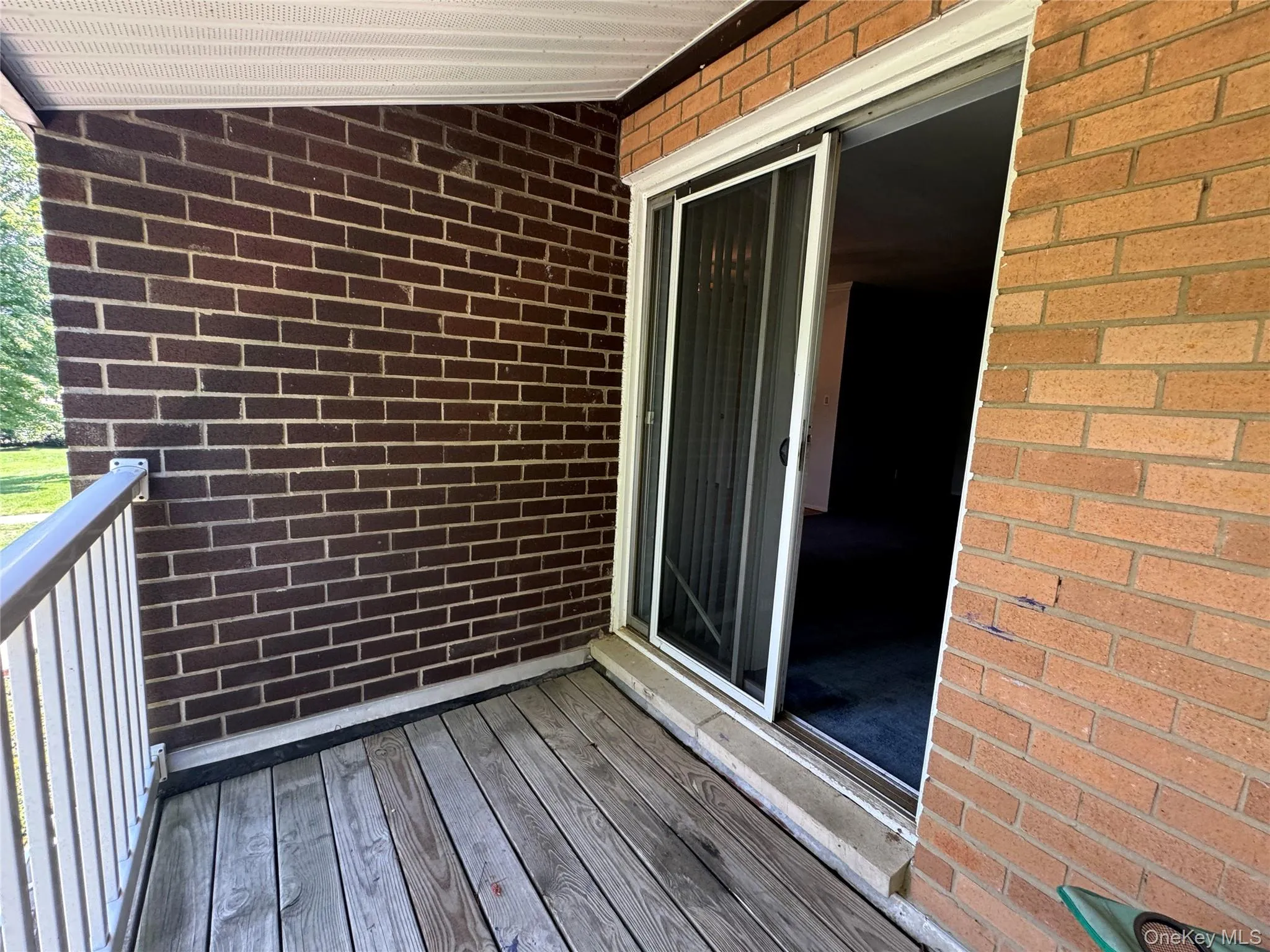 214 Artist Lake Drive, Brookhaven, NY, 1 Bedroom Bedrooms, 4 Rooms Rooms,1 BathroomBathrooms,Residential Lease,For Rent,Artist Lake,0,1033357 214 Artist Lake Drive, Brookhaven, NY, 1 Bedroom Bedrooms, 4 Rooms Rooms,1 BathroomBathrooms,Residential Lease,For Rent,Artist Lake,0,1033357