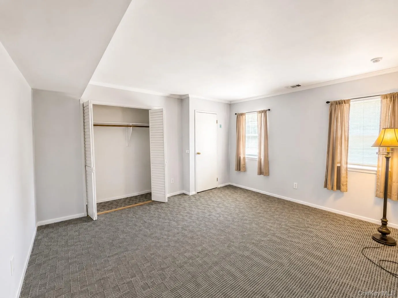 214 Artist Lake Drive, Brookhaven, NY, 1 Bedroom Bedrooms, 4 Rooms Rooms,1 BathroomBathrooms,Residential Lease,For Rent,Artist Lake,0,1033357 214 Artist Lake Drive, Brookhaven, NY, 1 Bedroom Bedrooms, 4 Rooms Rooms,1 BathroomBathrooms,Residential Lease,For Rent,Artist Lake,0,1033357