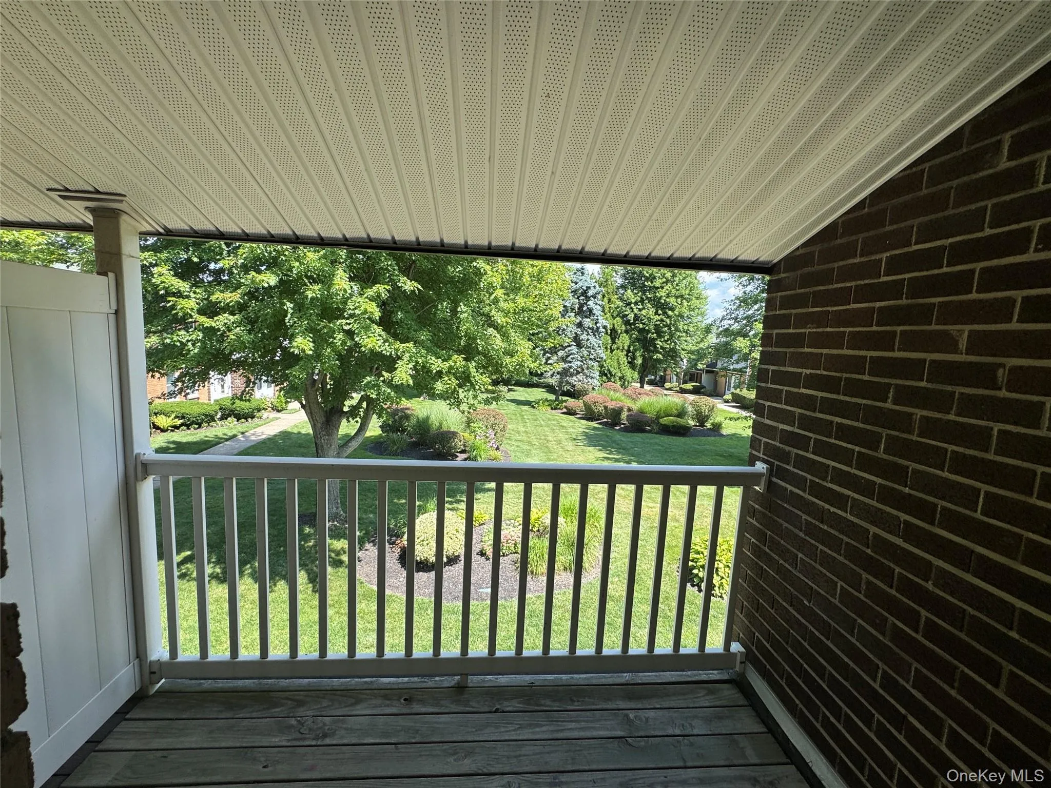 214 Artist Lake Drive, Brookhaven, NY, 1 Bedroom Bedrooms, 4 Rooms Rooms,1 BathroomBathrooms,Residential Lease,For Rent,Artist Lake,0,1033357 214 Artist Lake Drive, Brookhaven, NY, 1 Bedroom Bedrooms, 4 Rooms Rooms,1 BathroomBathrooms,Residential Lease,For Rent,Artist Lake,0,1033357