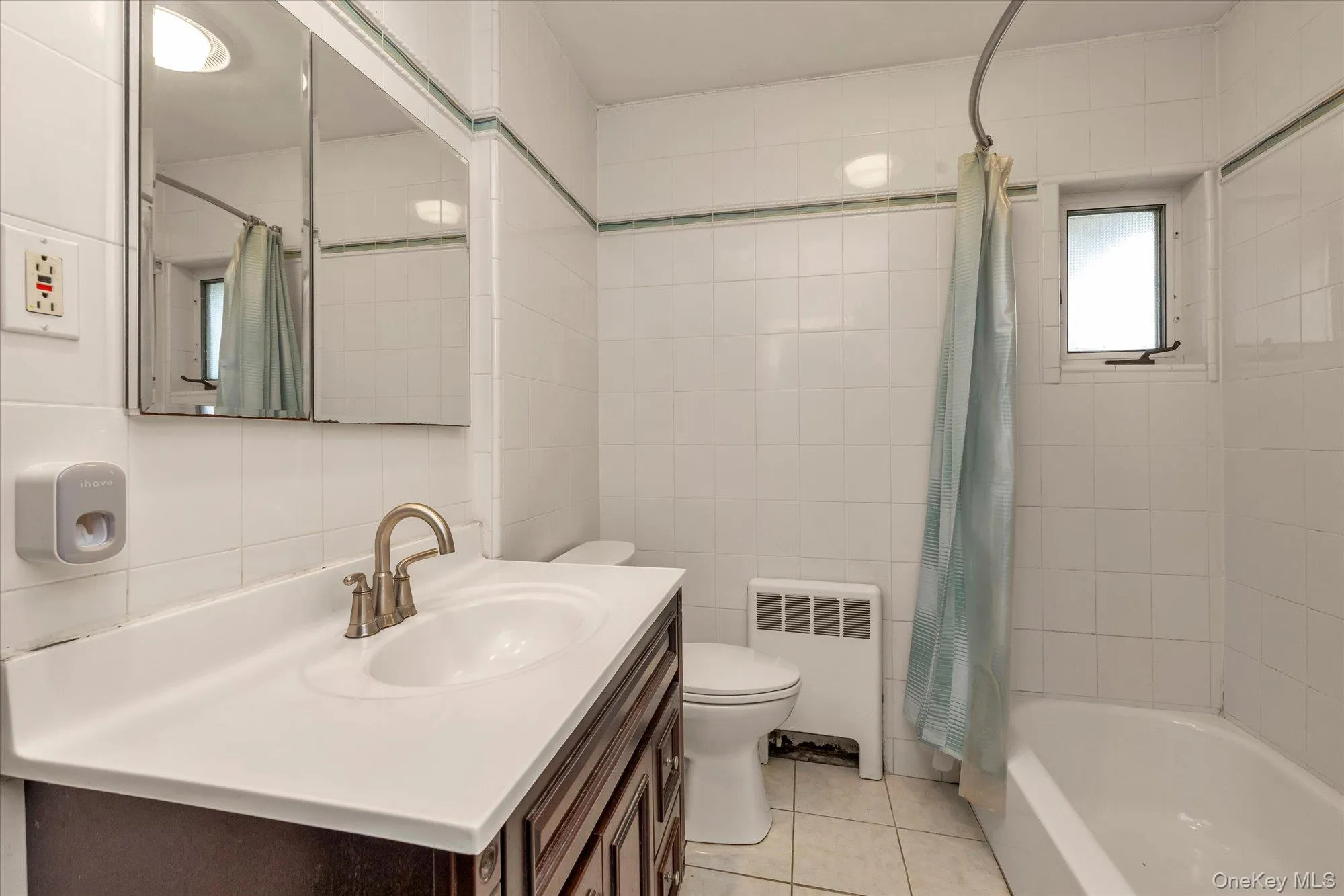 480 Richmond Road, Hempstead, NY, 3 Bedrooms Bedrooms, 6 Rooms Rooms,3 BathroomsBathrooms,Residential,For Rent,Richmond,0,1033363 480 Richmond Road, Hempstead, NY, 3 Bedrooms Bedrooms, 6 Rooms Rooms,3 BathroomsBathrooms,Residential,For Rent,Richmond,0,1033363