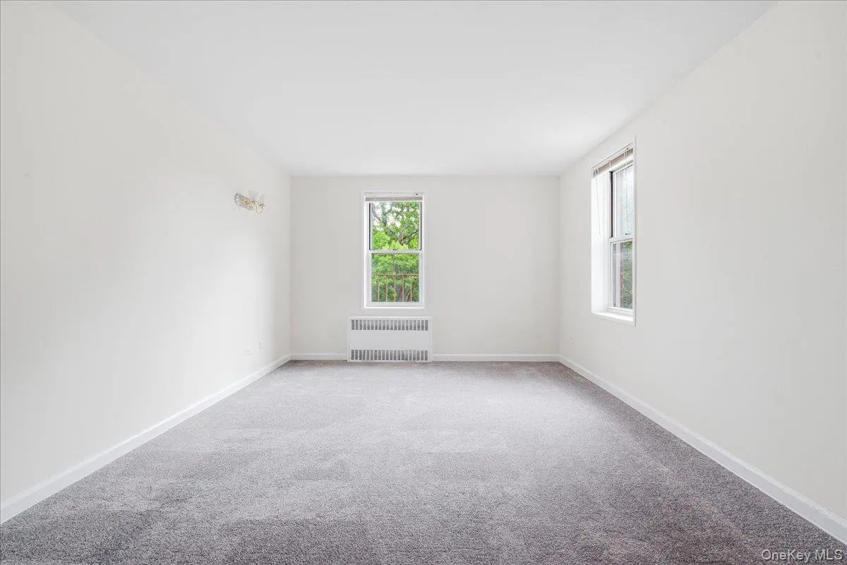 82-40 Austin Street, New York, NY, 1 Bedroom Bedrooms, 4 Rooms Rooms,1 BathroomBathrooms,Residential Lease,For Rent,Austin,0,1033365 82-40 Austin Street, New York, NY, 1 Bedroom Bedrooms, 4 Rooms Rooms,1 BathroomBathrooms,Residential Lease,For Rent,Austin,0,1033365