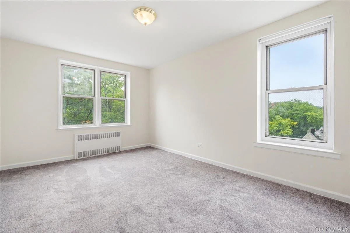 82-40 Austin Street, New York, NY, 1 Bedroom Bedrooms, 4 Rooms Rooms,1 BathroomBathrooms,Residential Lease,For Rent,Austin,0,1033365 82-40 Austin Street, New York, NY, 1 Bedroom Bedrooms, 4 Rooms Rooms,1 BathroomBathrooms,Residential Lease,For Rent,Austin,0,1033365